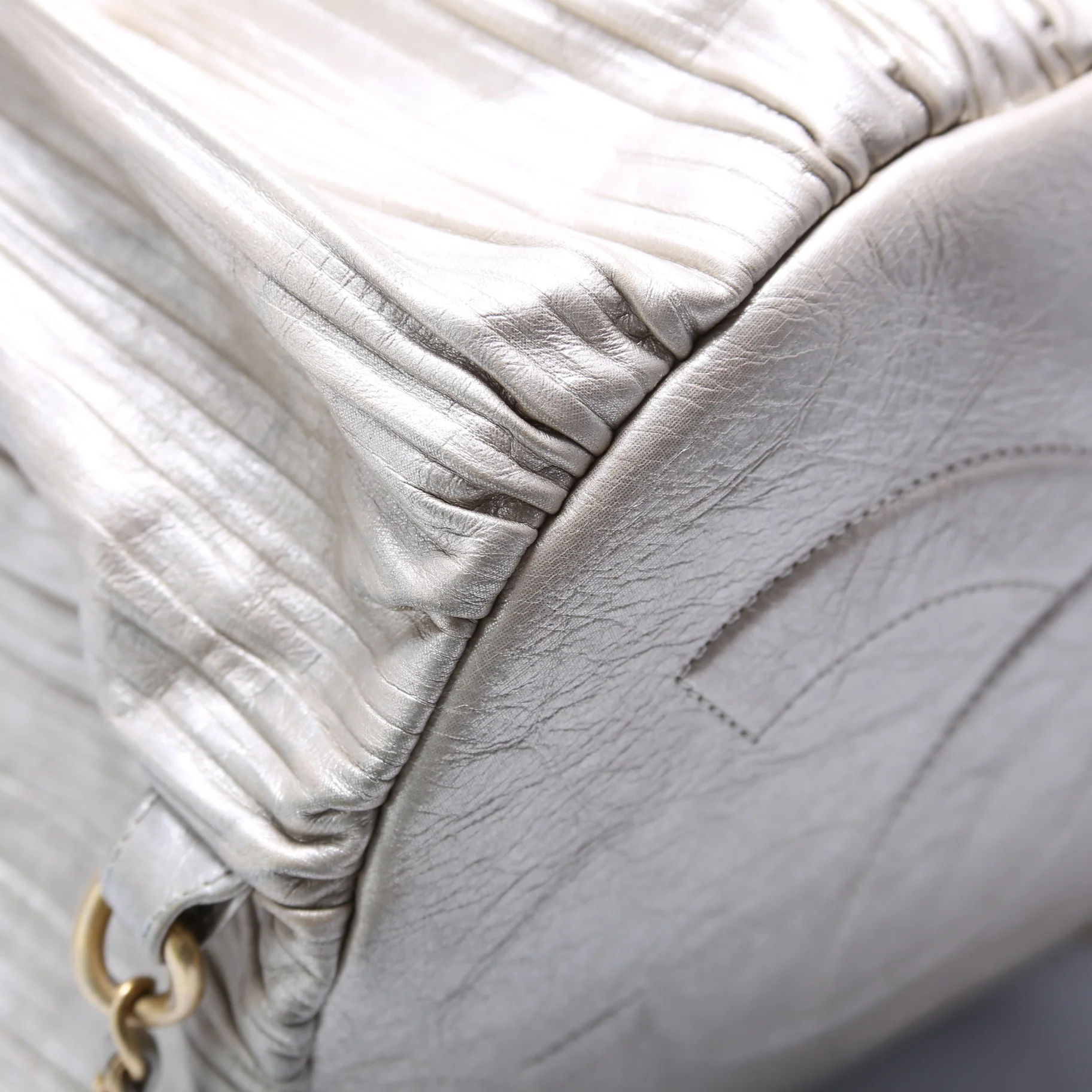 Coco Pleats Drawstring Iridescent Bag 25M Gold - Image 5