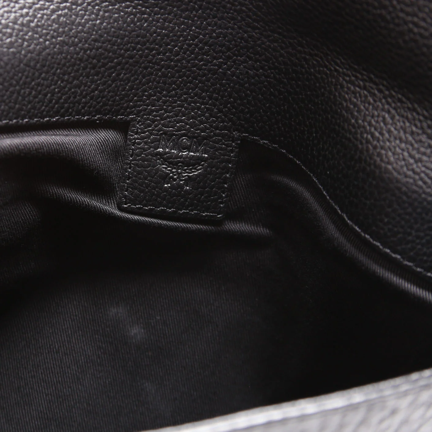 Corina Foldover Crossbody Vistos/Leather Black/Grey - Image 7