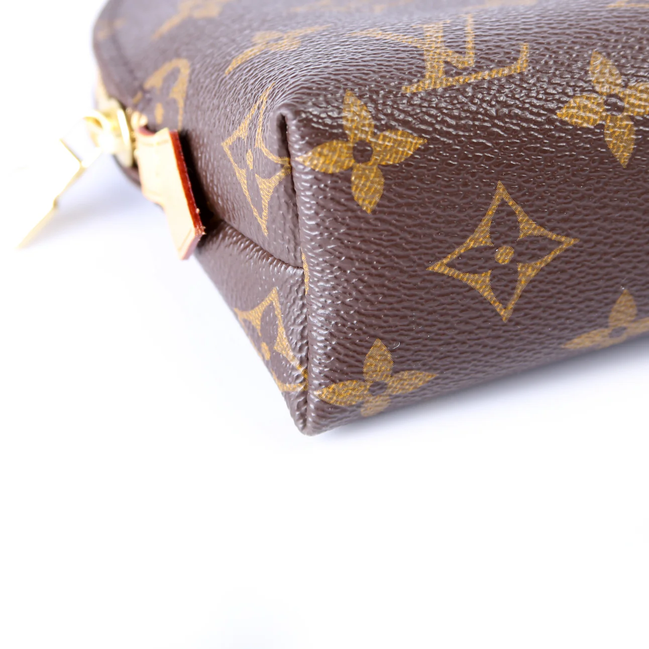 Cosmetic Pouch GM Monogram - Image 6