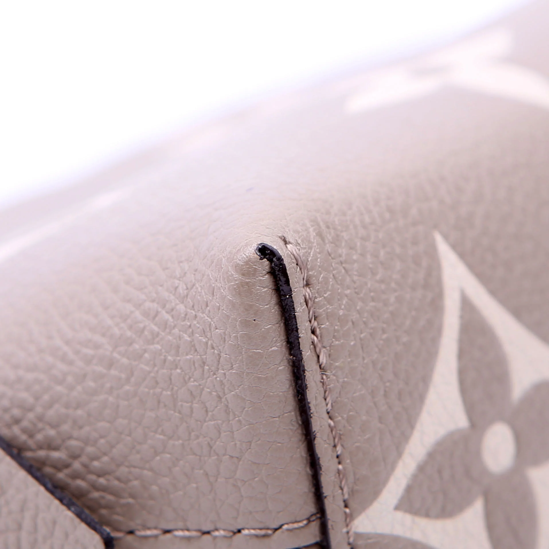 Cosmetic Pouch PM Bicolor Empreinte Taupe - Image 5