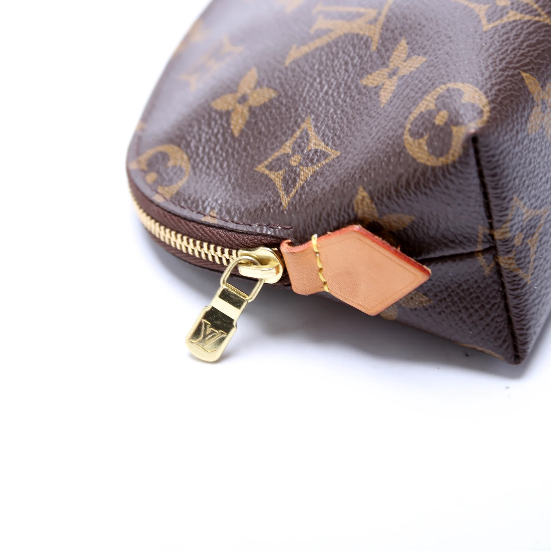 Cosmetic Pouch PM Monogram - Image 5