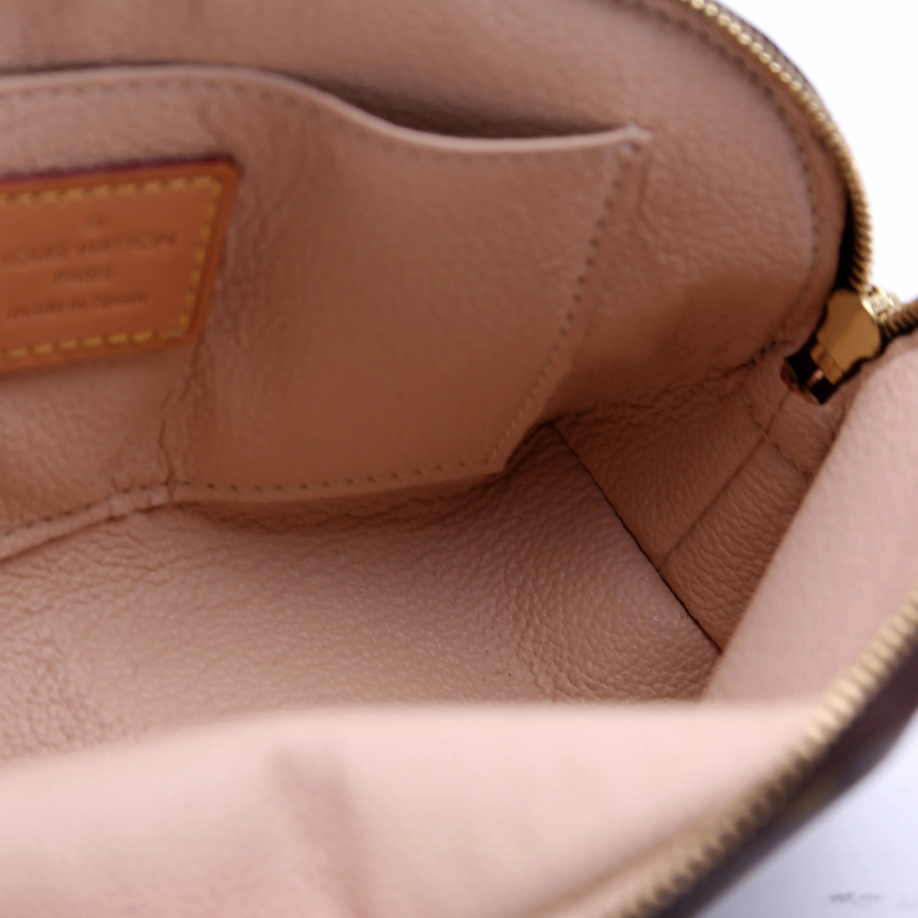 Cosmetic Pouch PM Monogram - Image 9