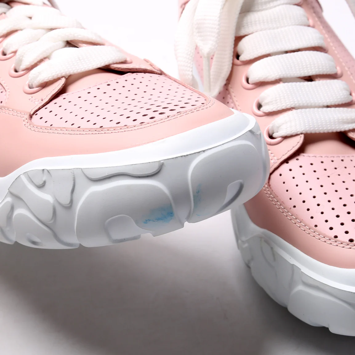 Court Sneakers Size 40 - Image 6