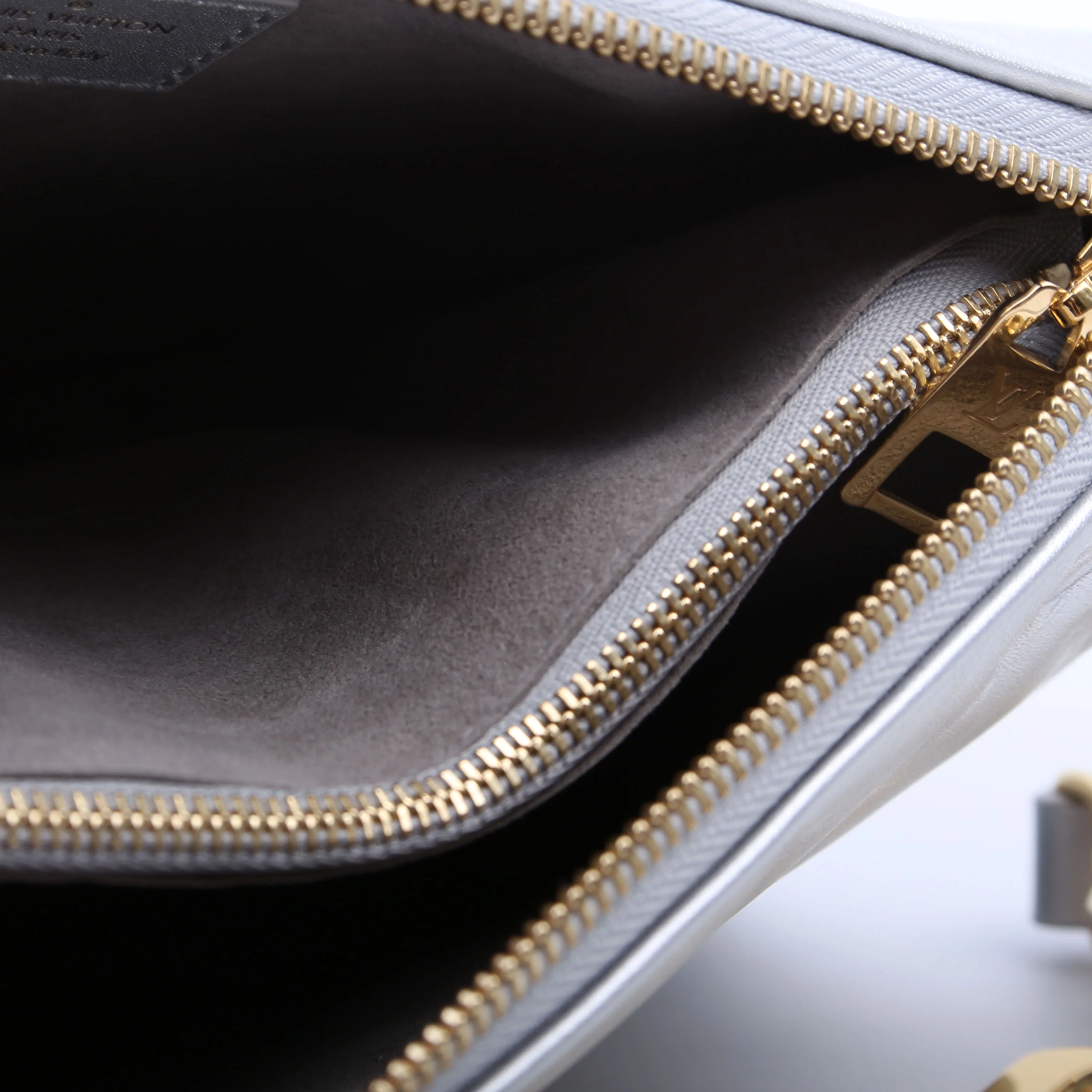 Coussin BB New Version Lambskin Silver - Image 15