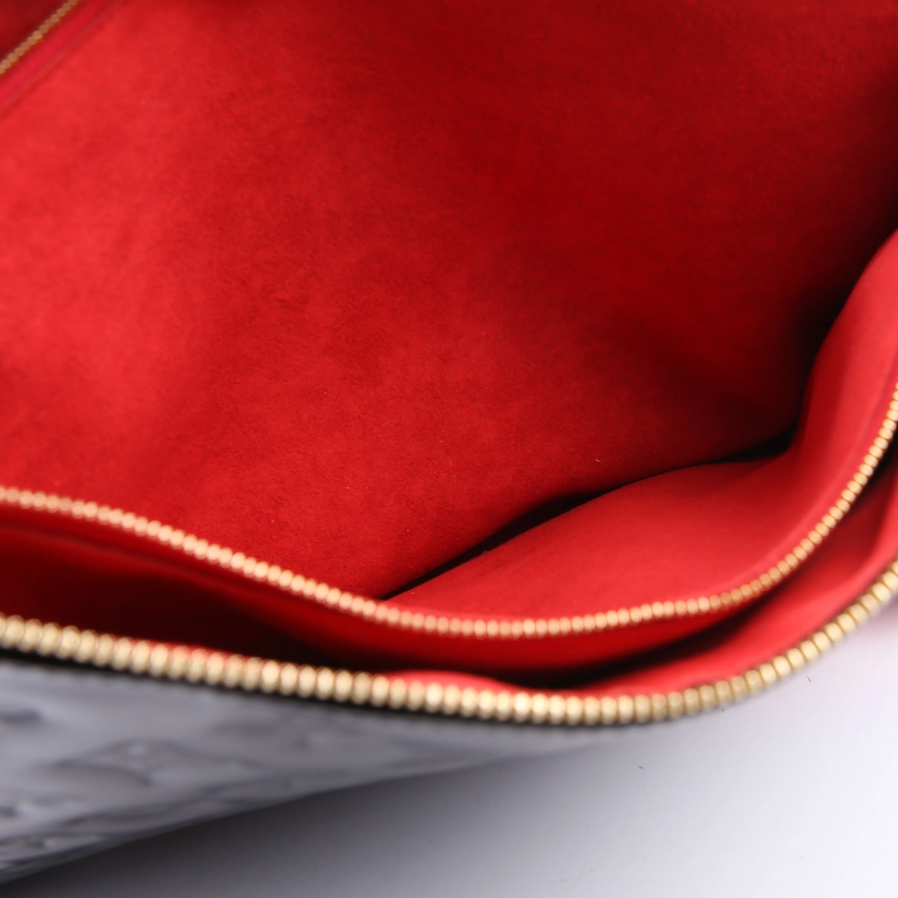 Coussin MM NV Embossed Patent Black - Image 10