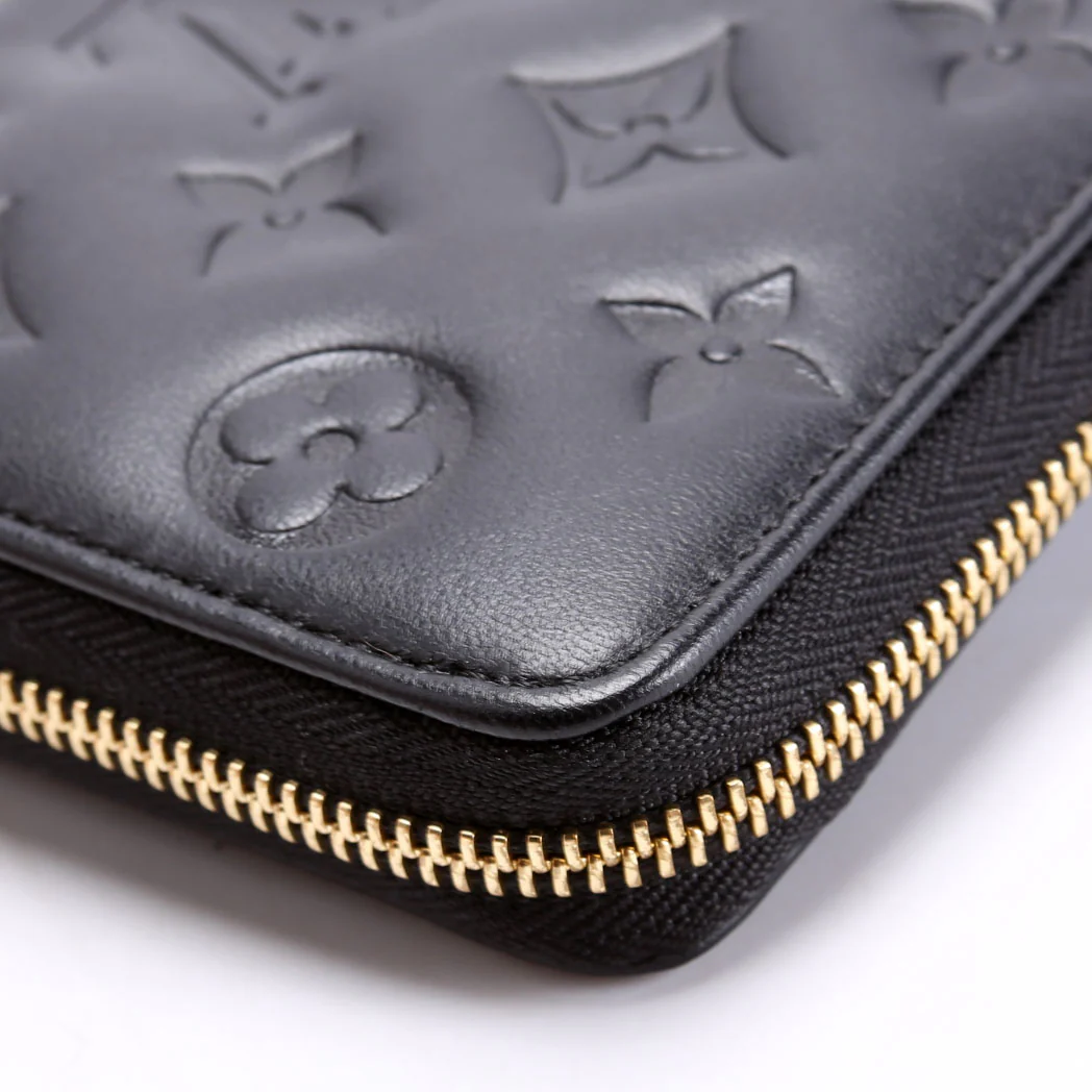 Coussin Zippy Wallet Lambskin Black - Image 6
