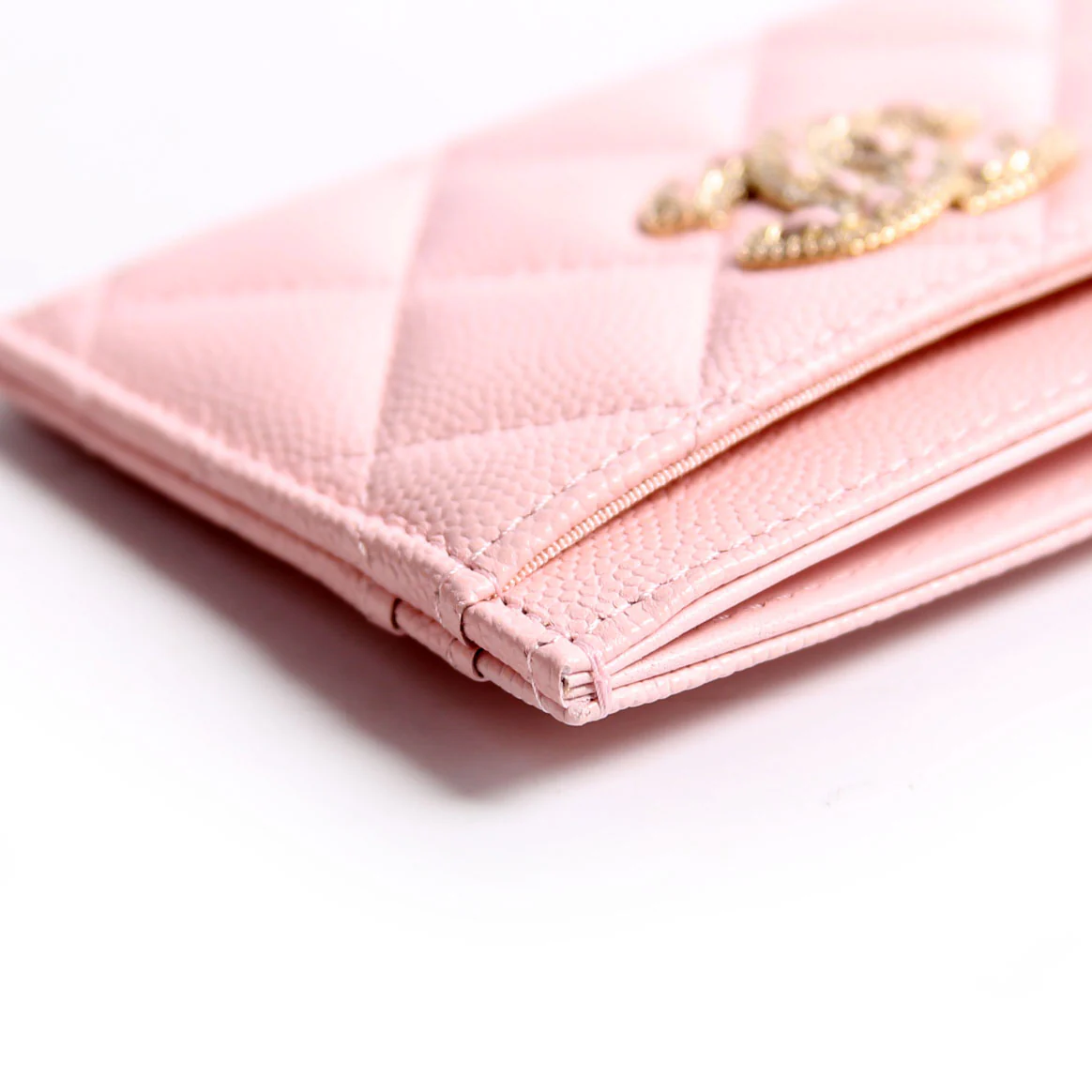 Crystal CC Card Holder Caviar 32M Pink - Image 8