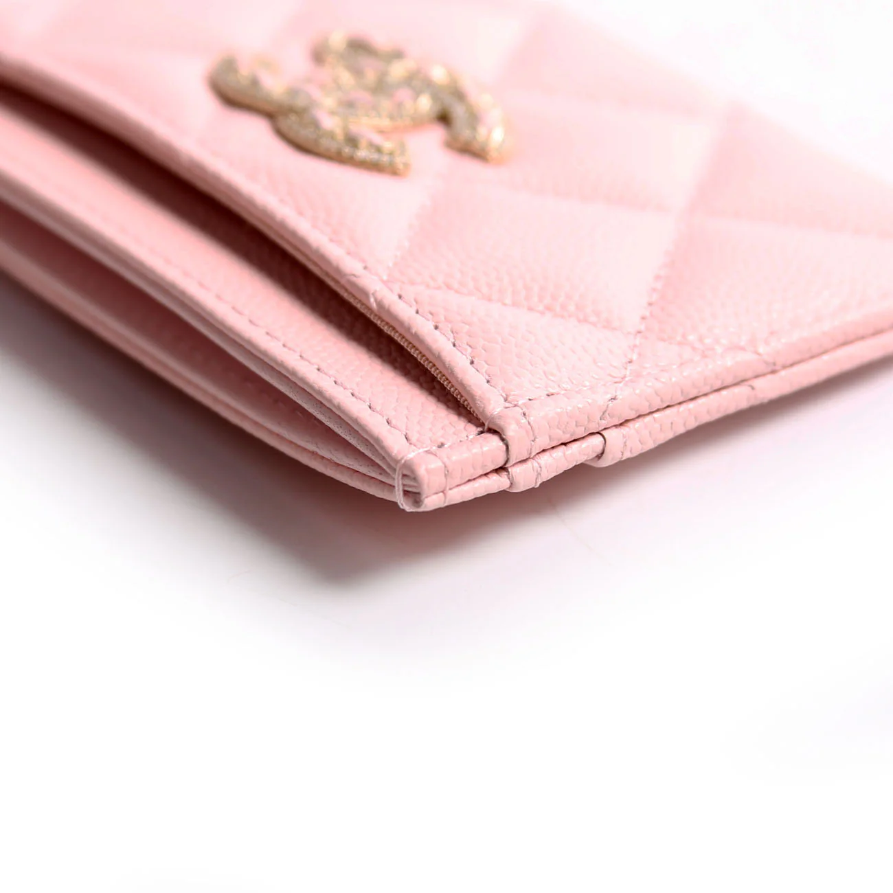 Crystal CC Card Holder Caviar 32M Pink - Image 9