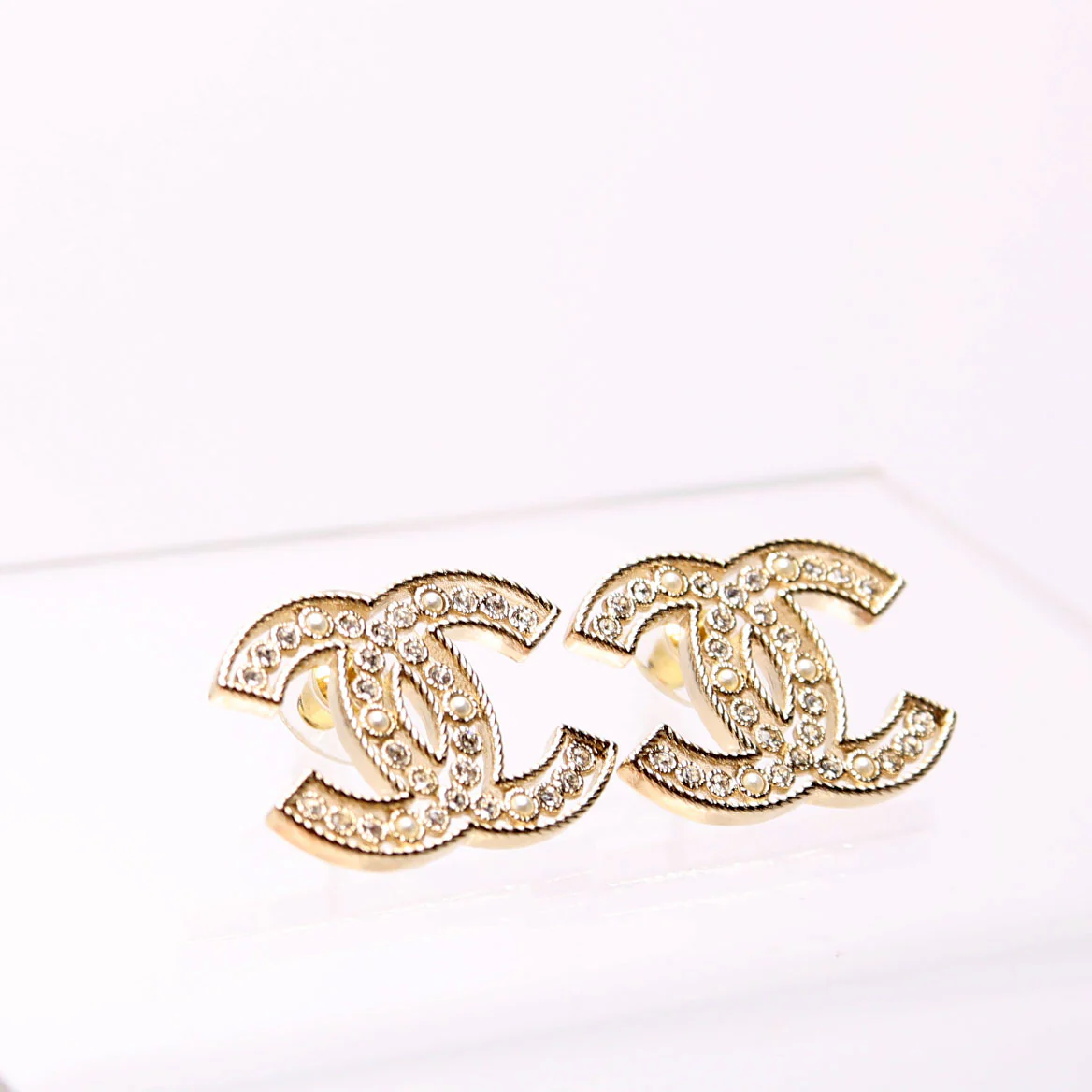 Crystal CC Stud Earrings Gold/Pearl - Image 2