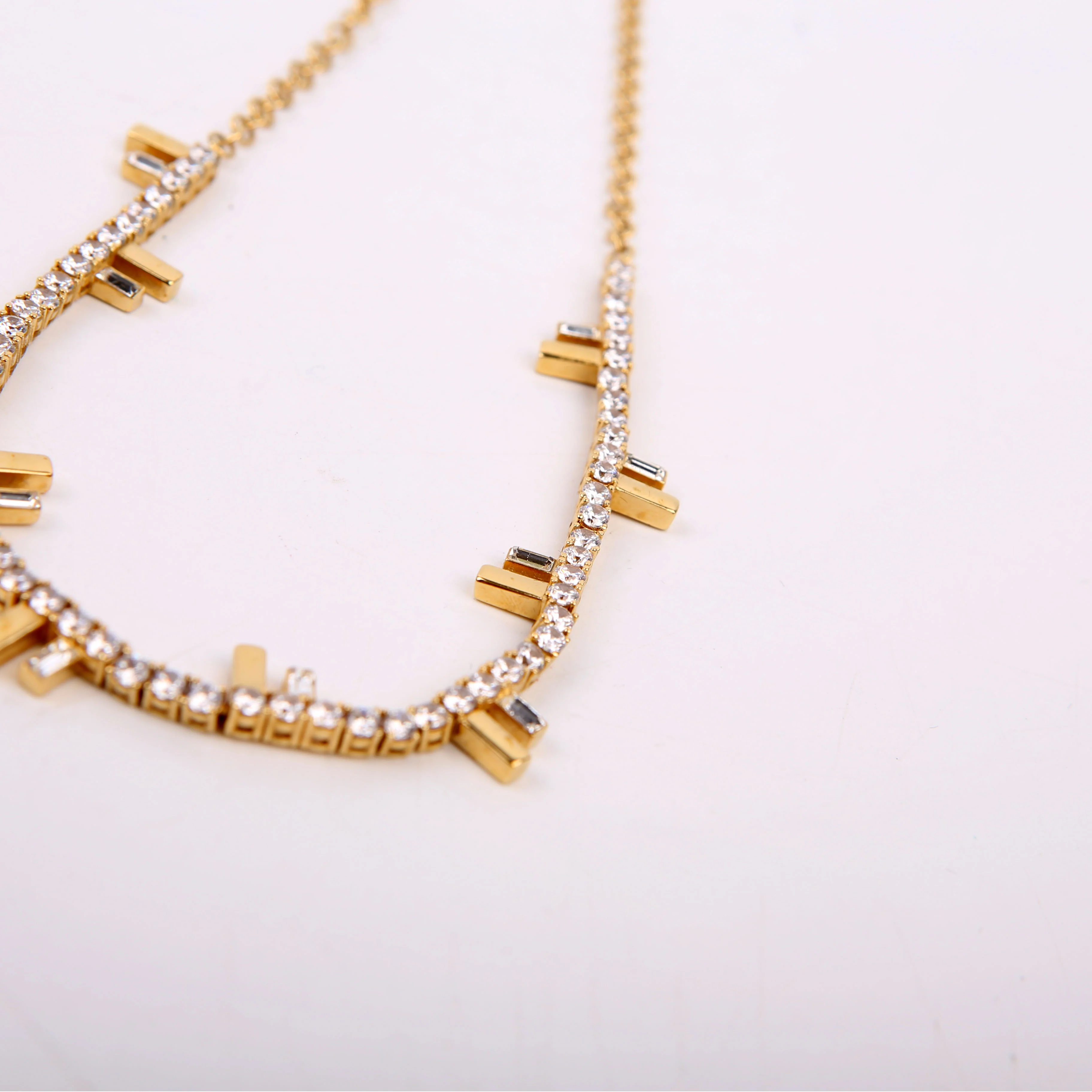 Crystal Embellished Choker Necklace Gold - Image 2