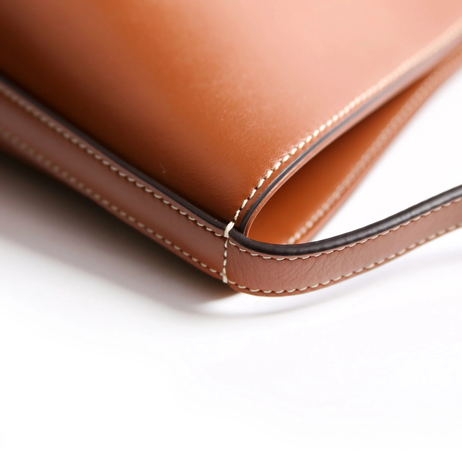 Cuir Triomphe Small Bucket Bag Cognac - Image 10