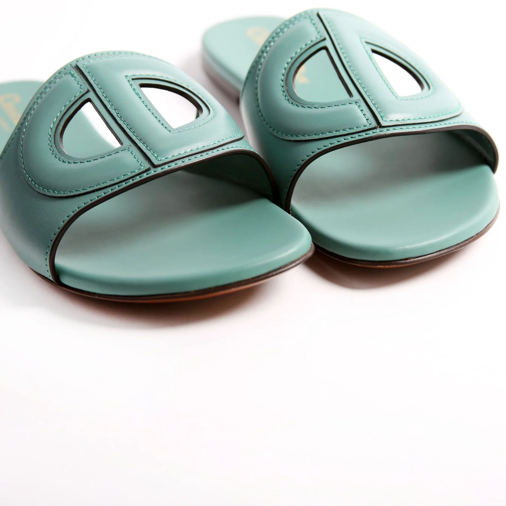 D-Club Slide Leather Sandals Size 37 - Image 9