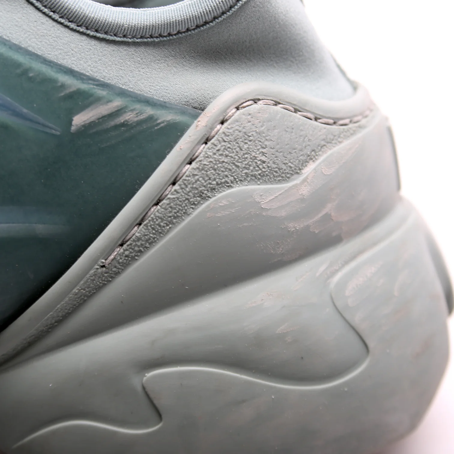 D Connect Sneakers Size 39 - Image 9