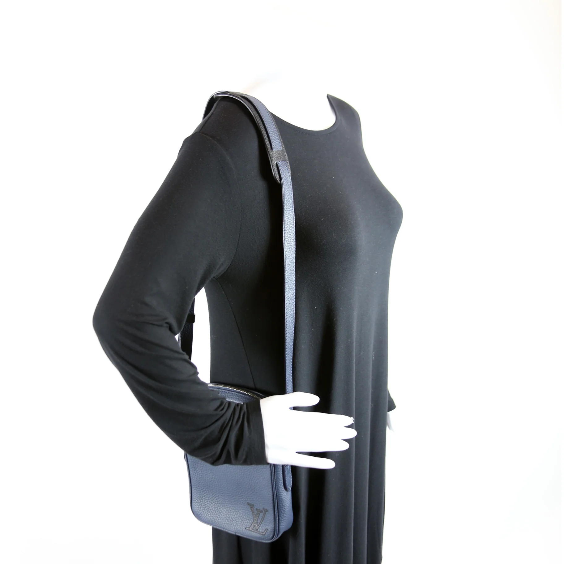 Danube Slim Taurillon Leather Blue - Image 9