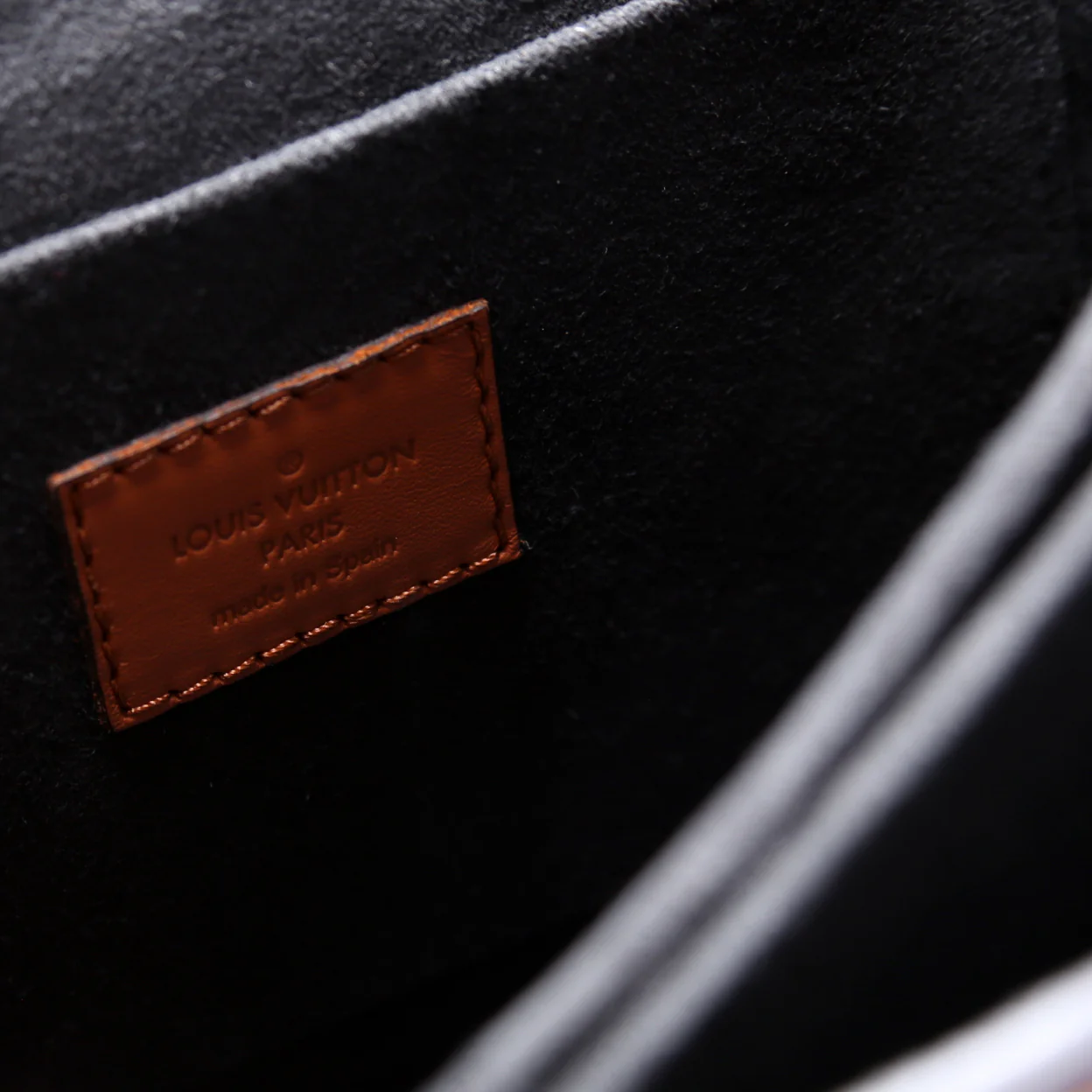 Dauphine MM Reverse Monogram - Image 9