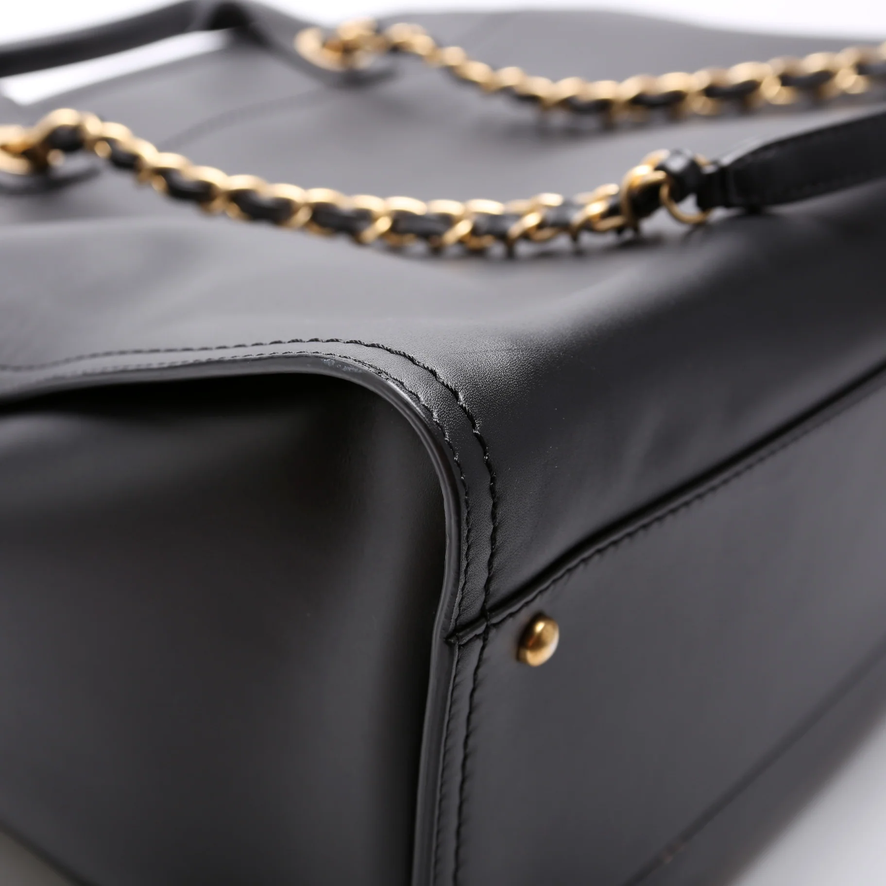 Deauville Leather Tote Large 31M - Image 5