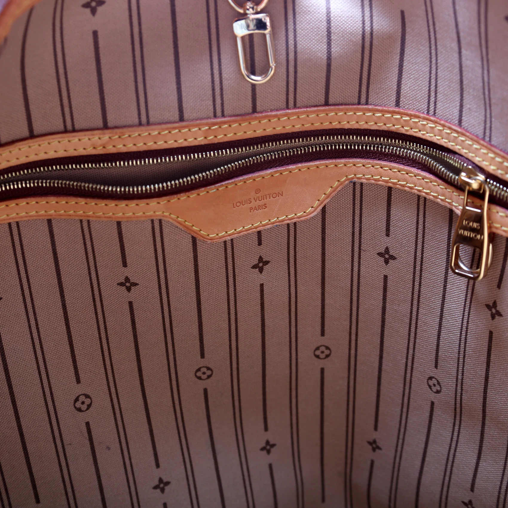 Delightful GM Monogram - Image 10
