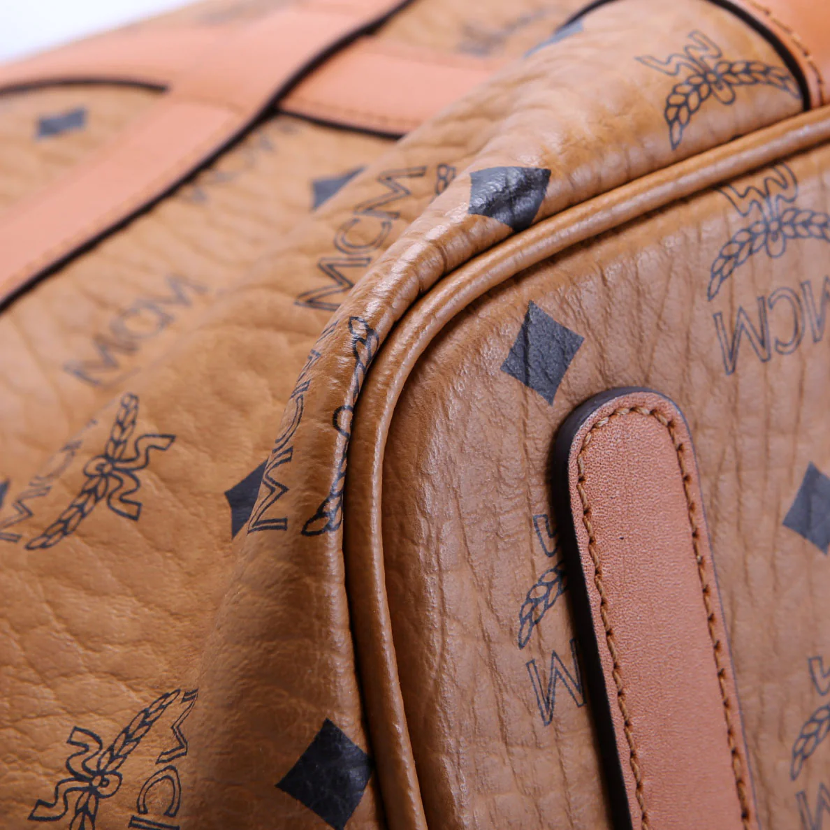 Delmy Medium Shopping Tote Visetos - Image 7