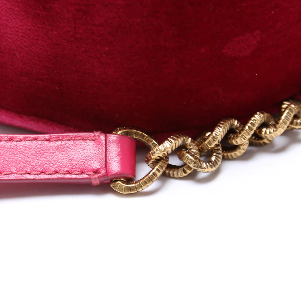 Devotion Small Velvet Camera - Image 6