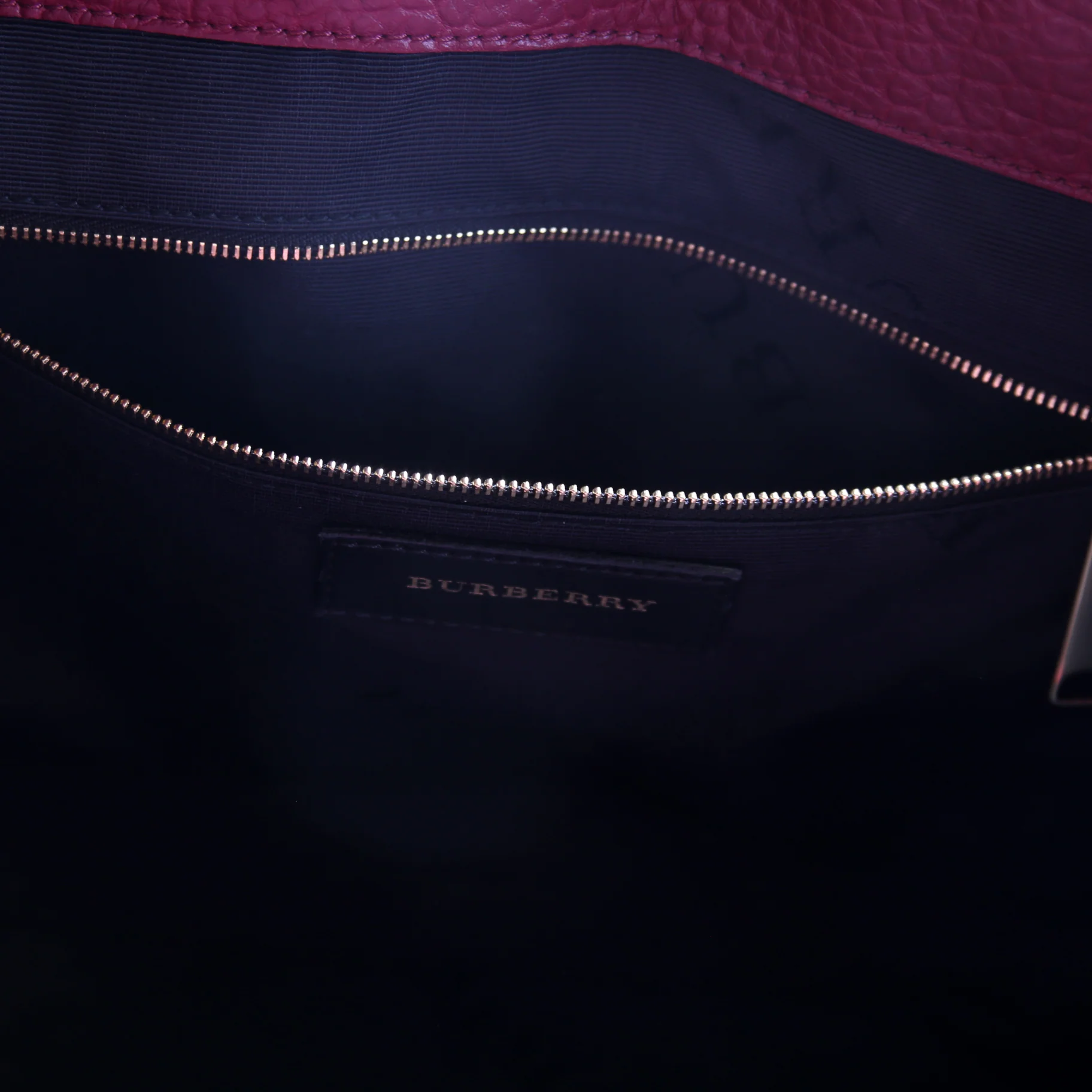 Dewsbury Medium Tote - Image 10