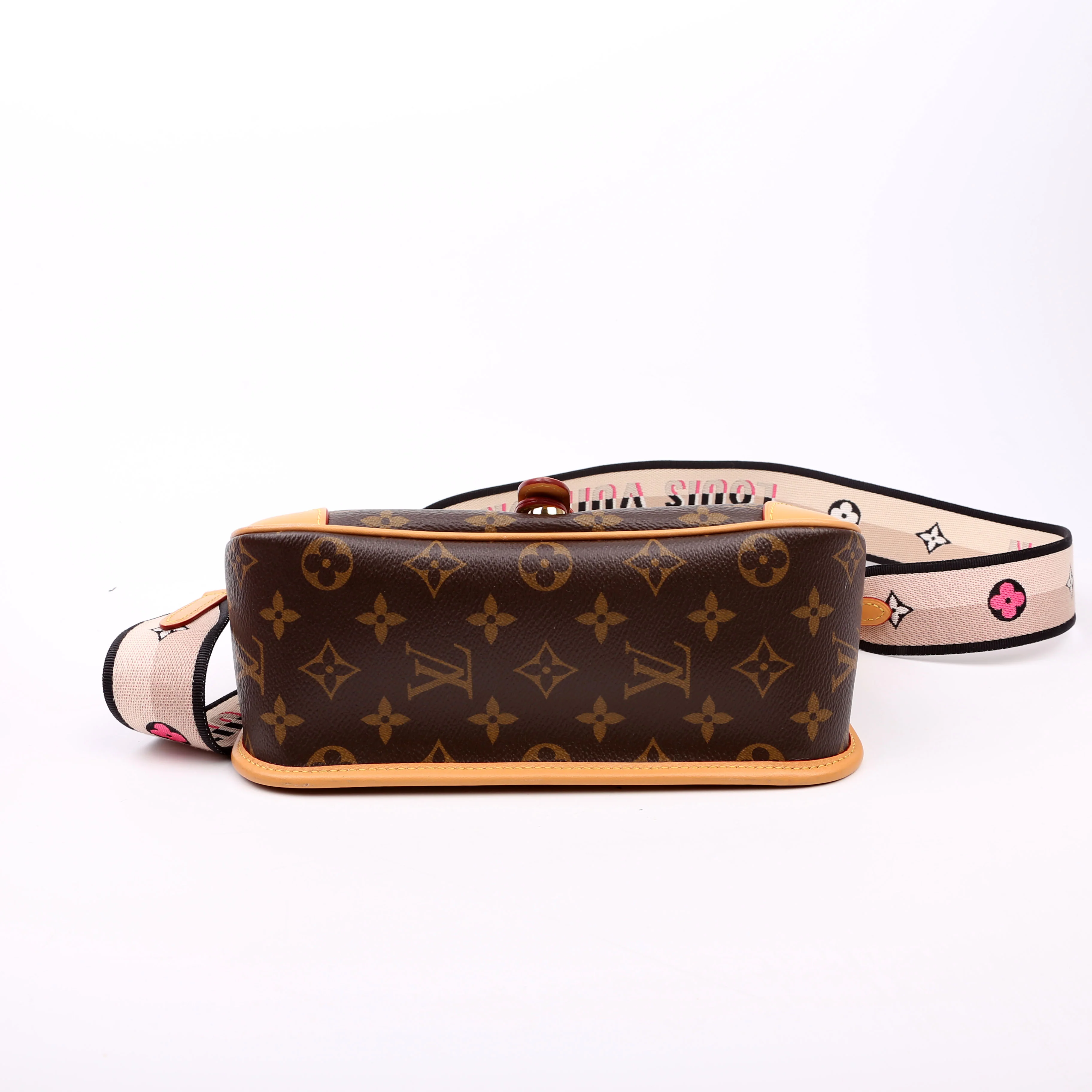 Diane New Model Satchel Monogram - Image 4