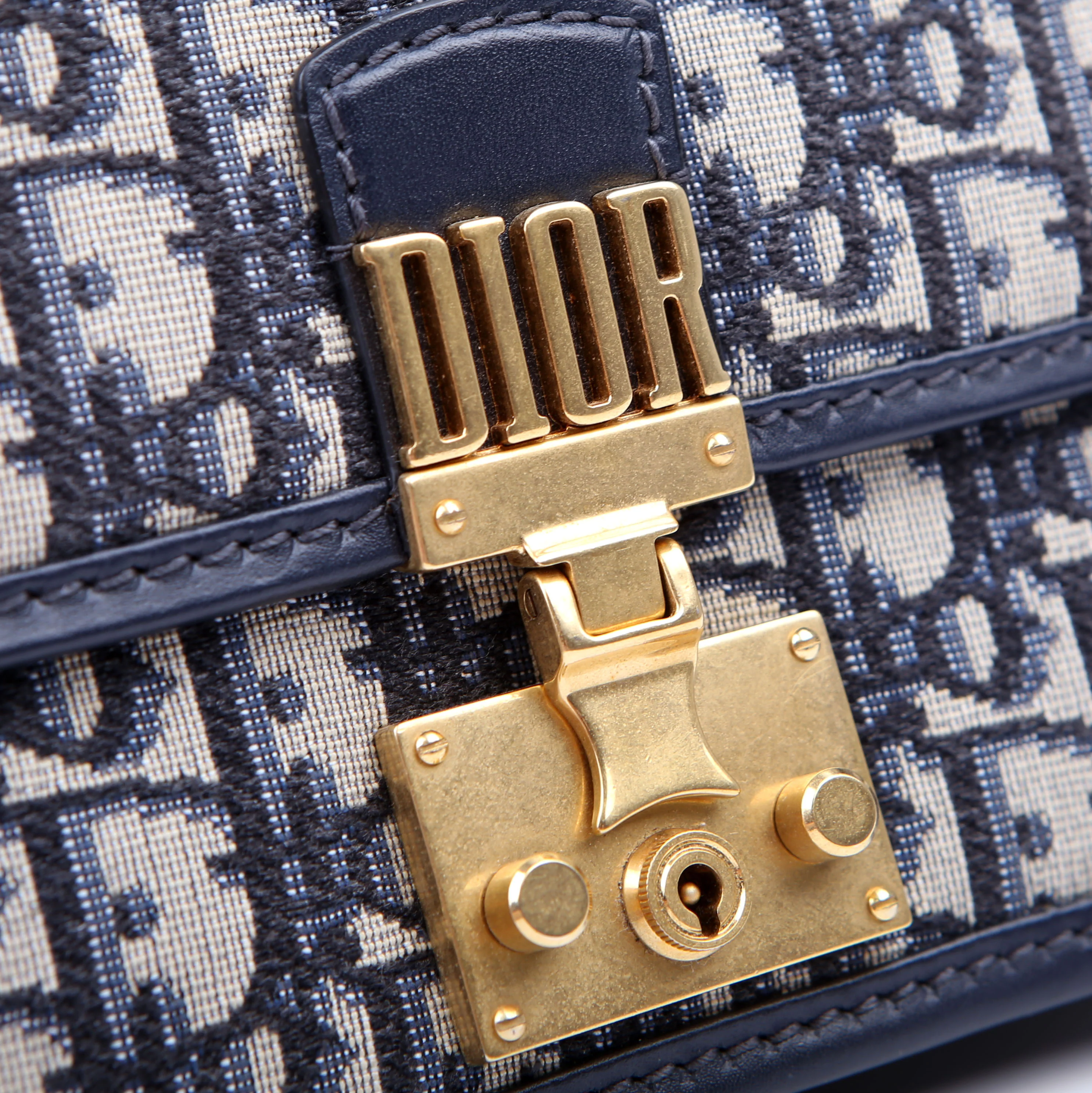 Dioraddict Wallet On Chain Oblique Blue - Image 7