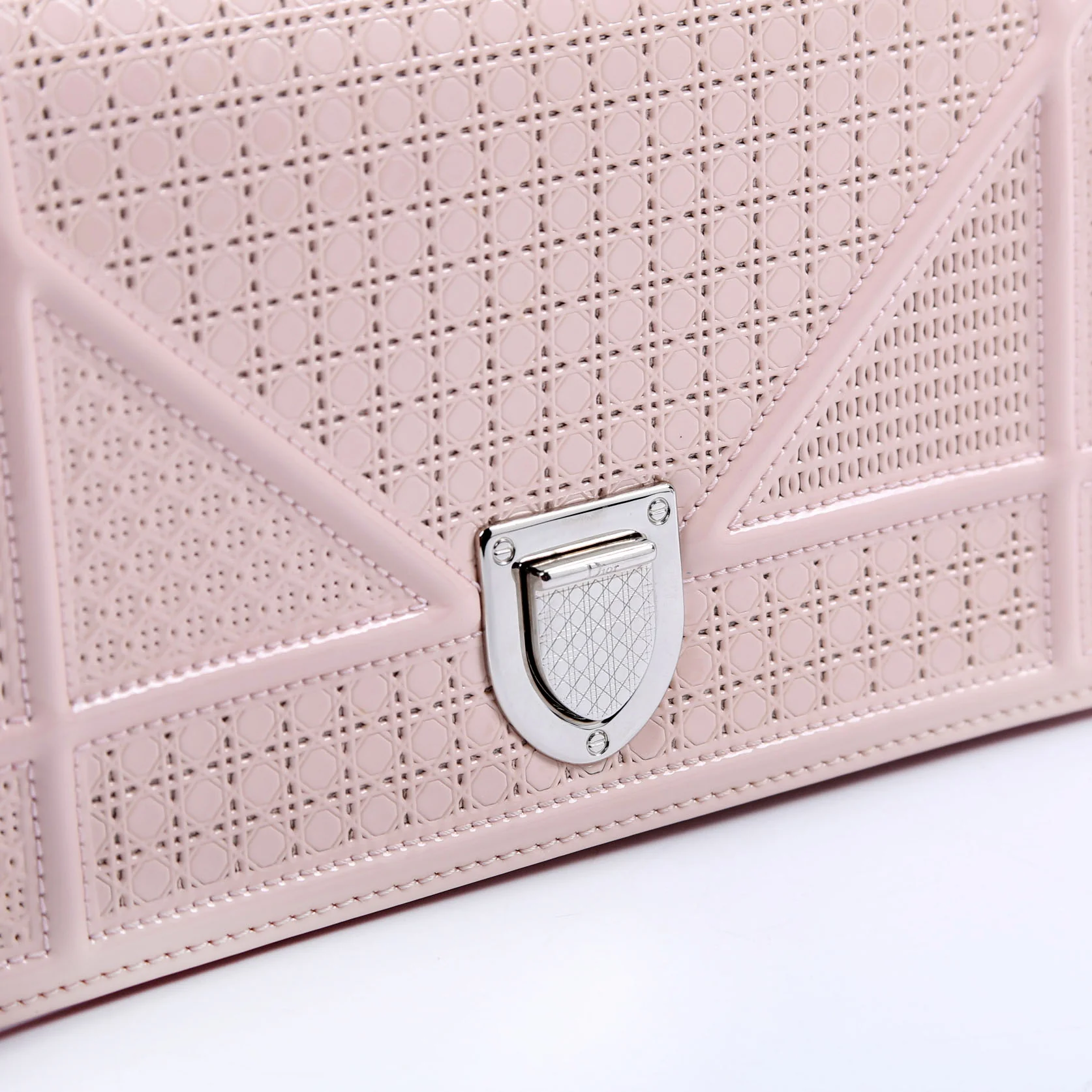 Diorama Patent Micro-Cannage Pink - Image 10