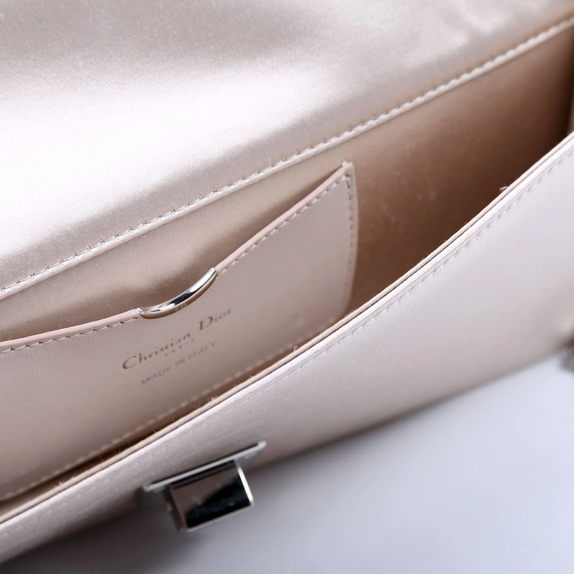 Diorama Wallet On Chain Satin Champagne - Image 7