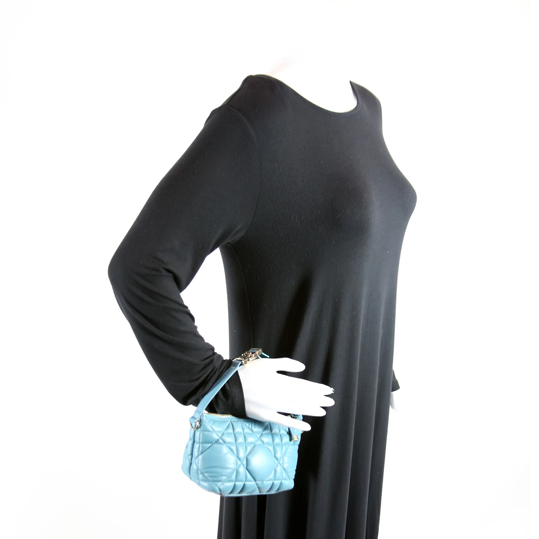 Diortravel Small Nomad Pouch Cannage Calfskin Blue - Image 10