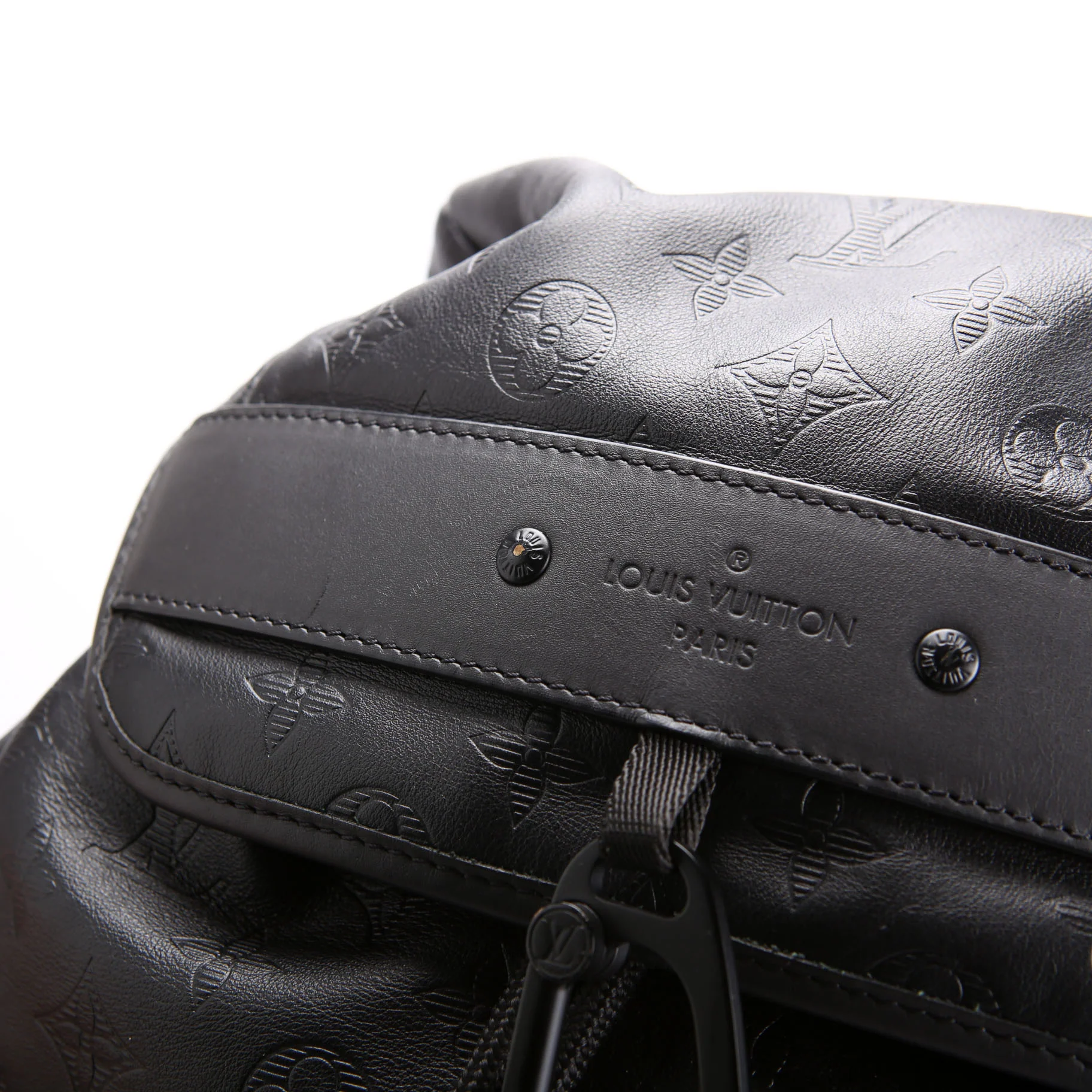 Discovery Backpack Shadow Monogram - Image 7
