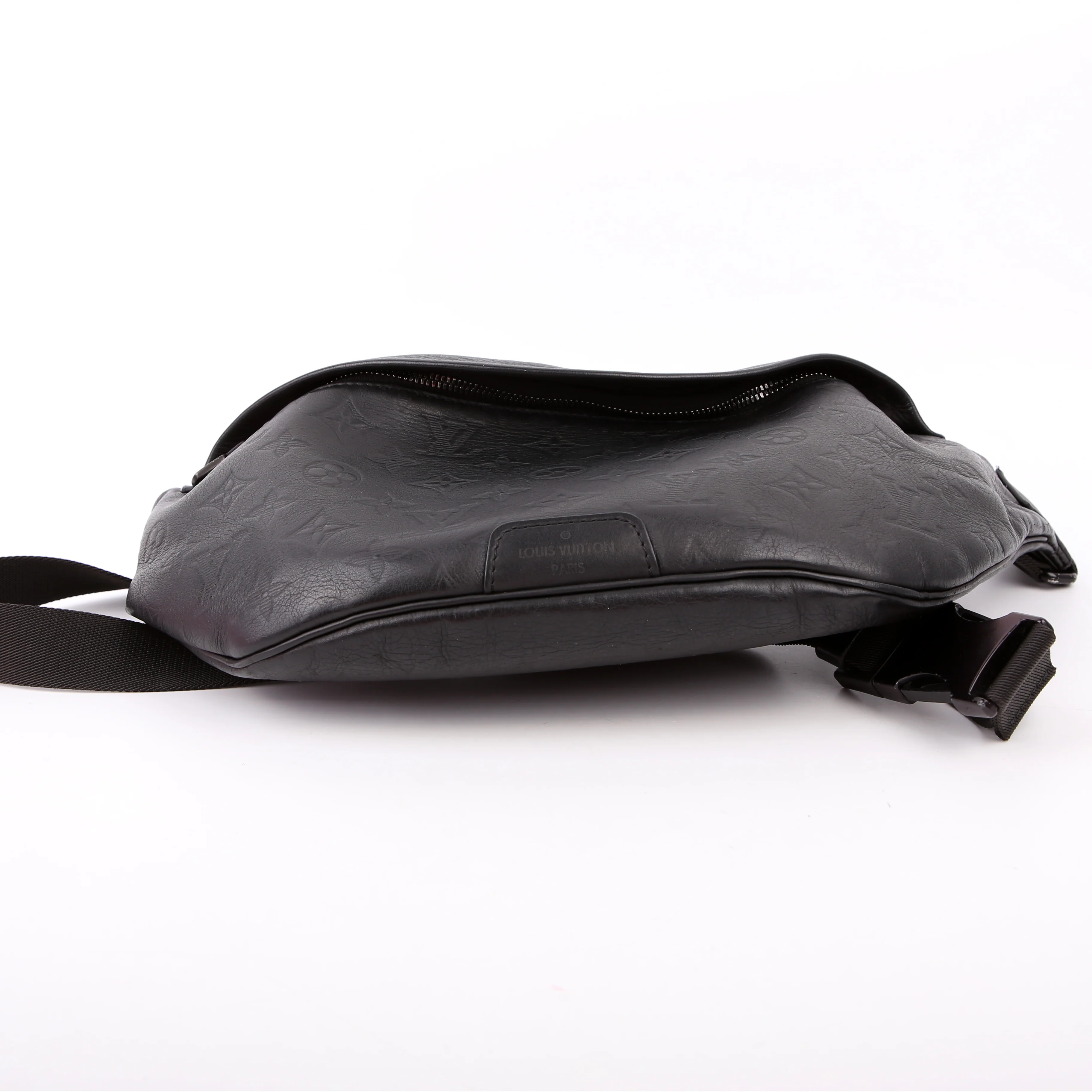 Discovery Bumbag Shadow Monogram Black - Image 4