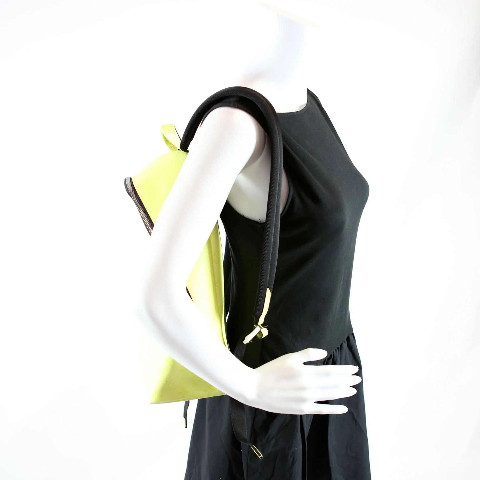 Discovery Slim BackpackTaigarama Yellow - Image 9