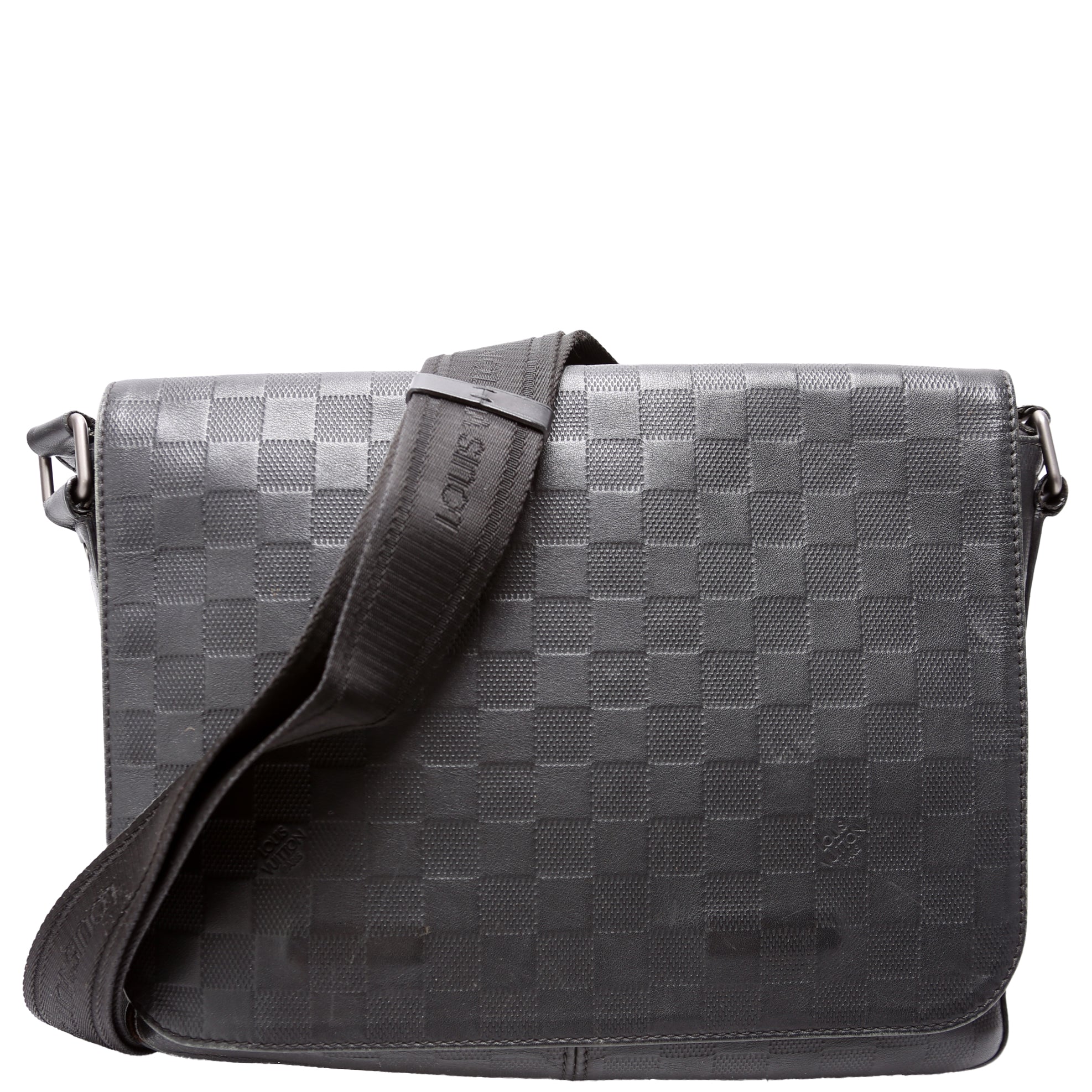 District PM Infini Black