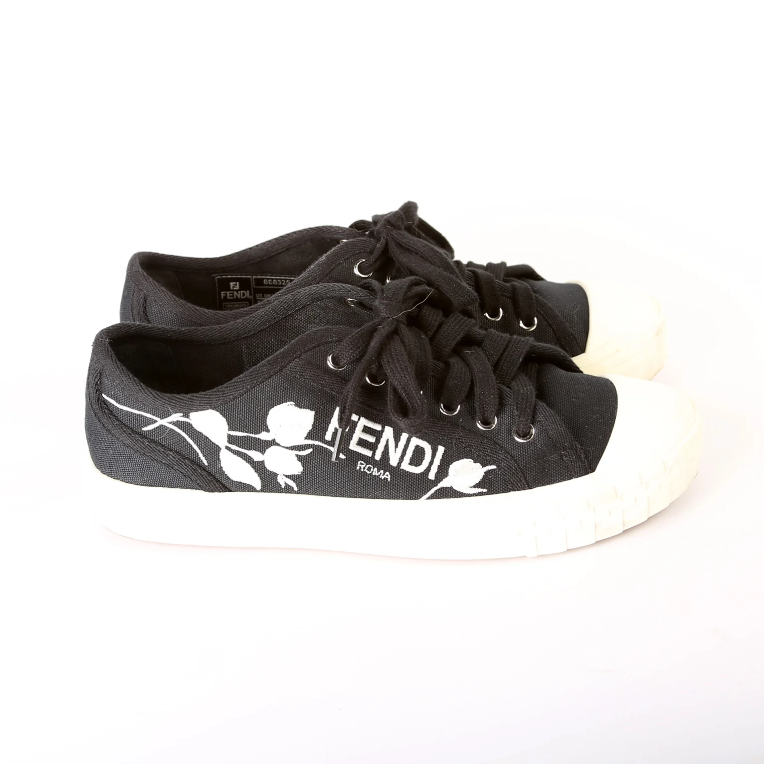 Domino Low Top Sneakers Size 37 - Image 5