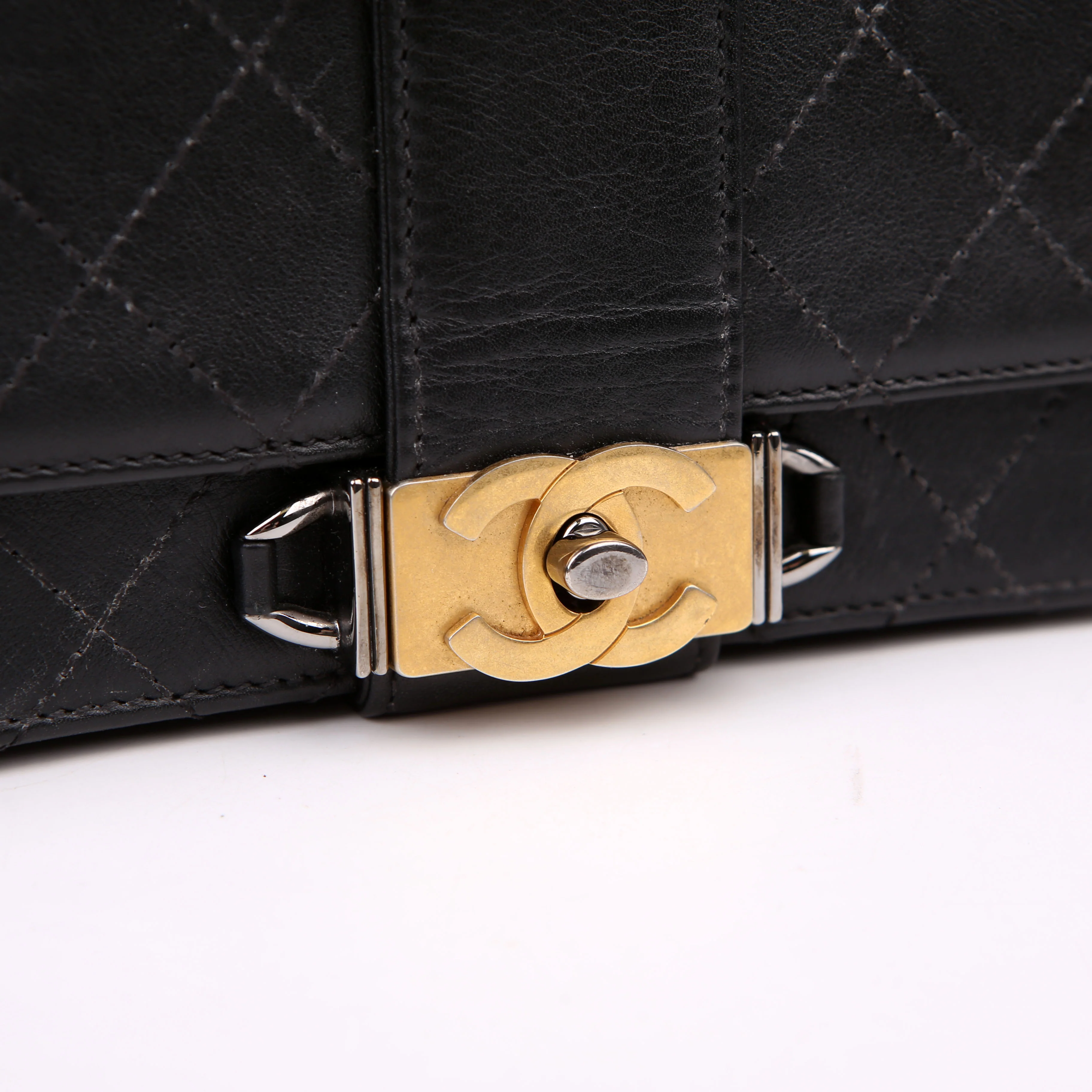 Double Chain Top Handle Flap Calfskin 26M Black - Image 10