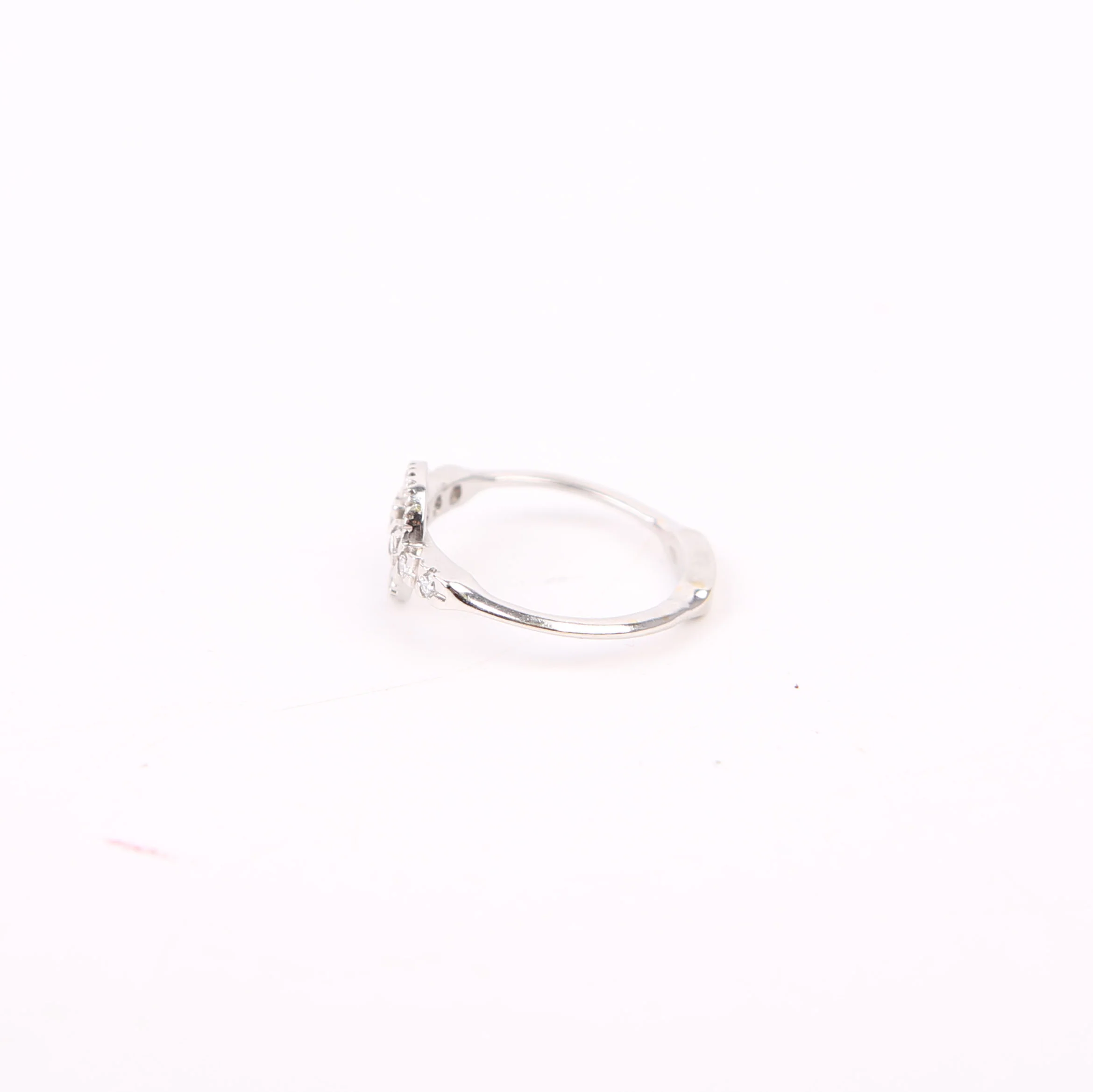 Double G 18K White Gold/Diamonds Ring Size 5.75 - Image 4