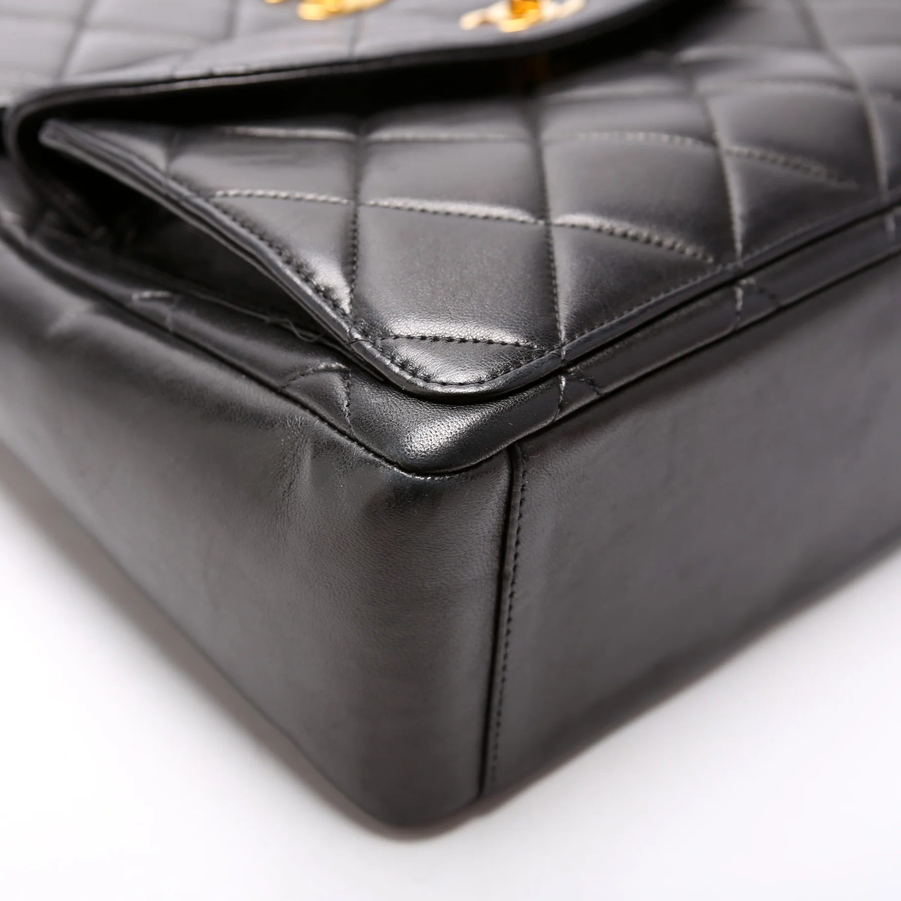 Double Turnlock Vintage Shoulder Lambskin - Image 5