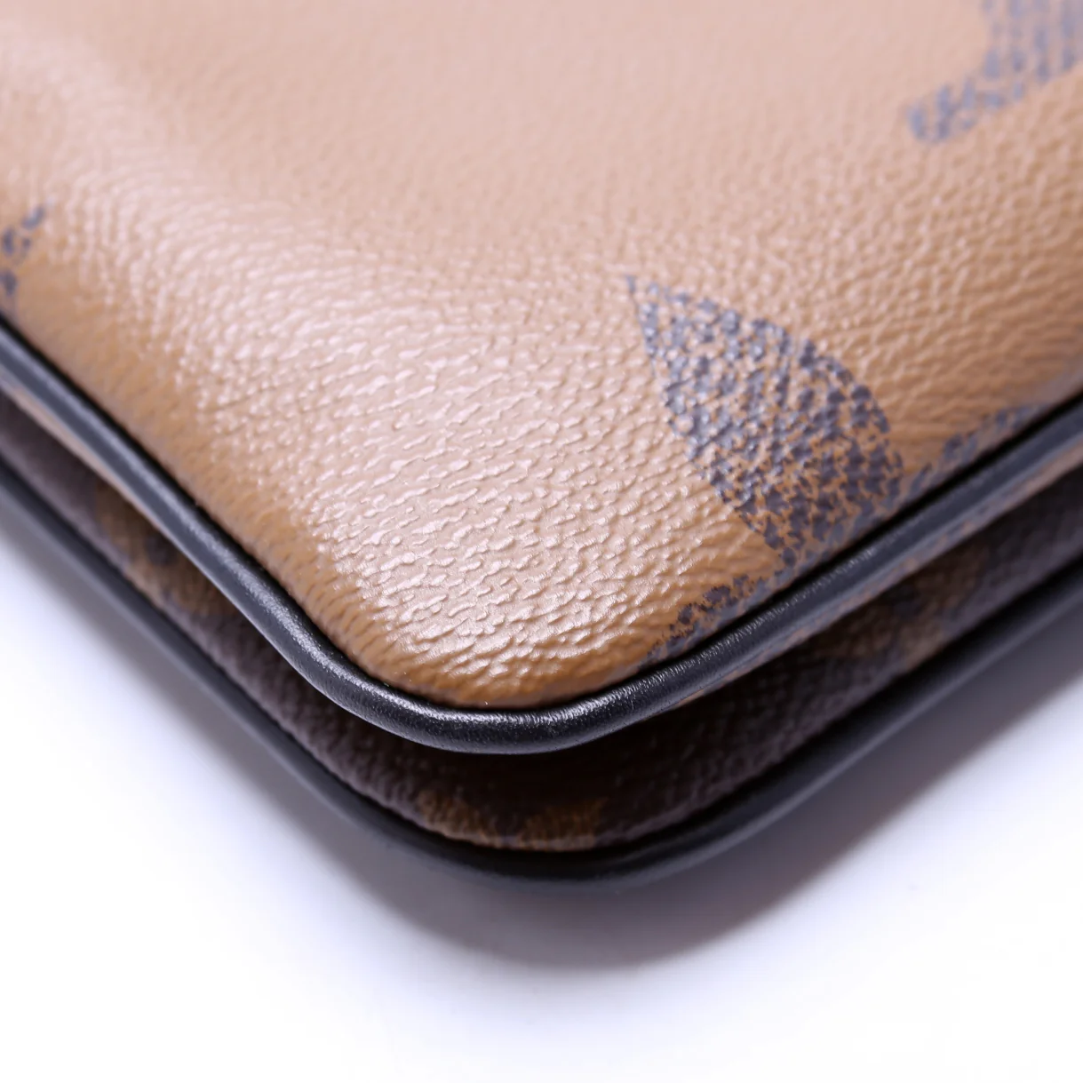 Double Zip Pochette Giant Reverse Monogram - Image 5