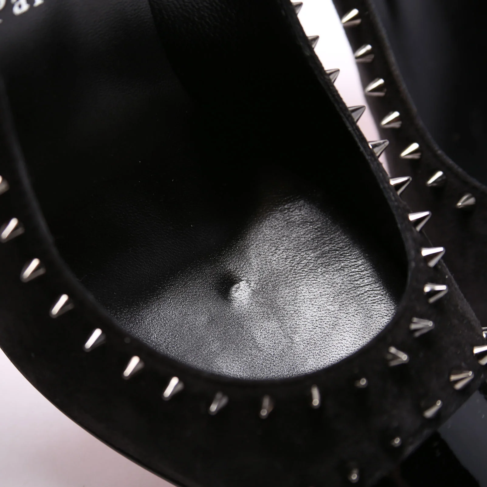 Duvette Spikes 100MM Suede Size 39.5 - Image 6