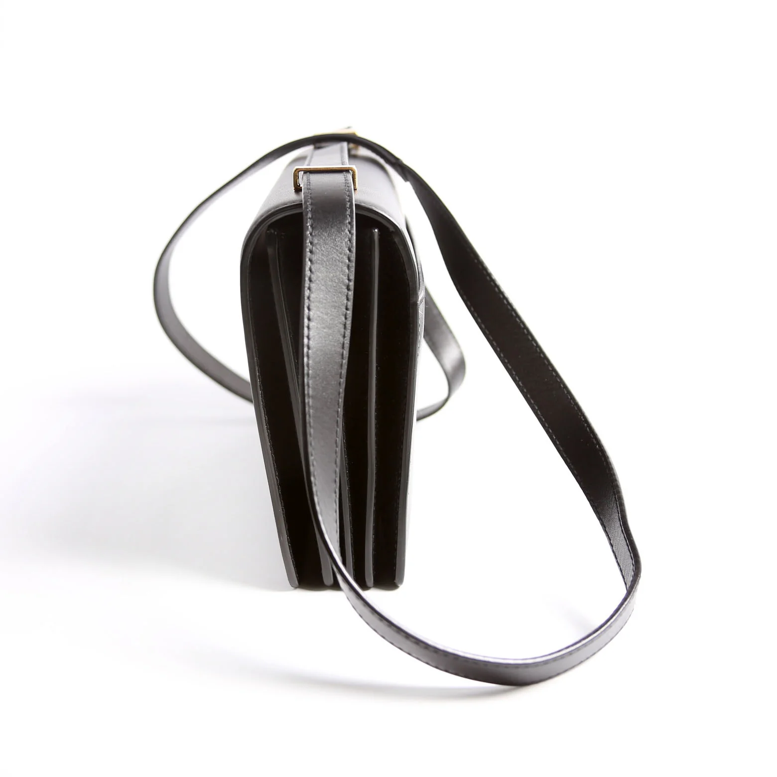 Dylan Small Shoulder Black/Gold - Image 4