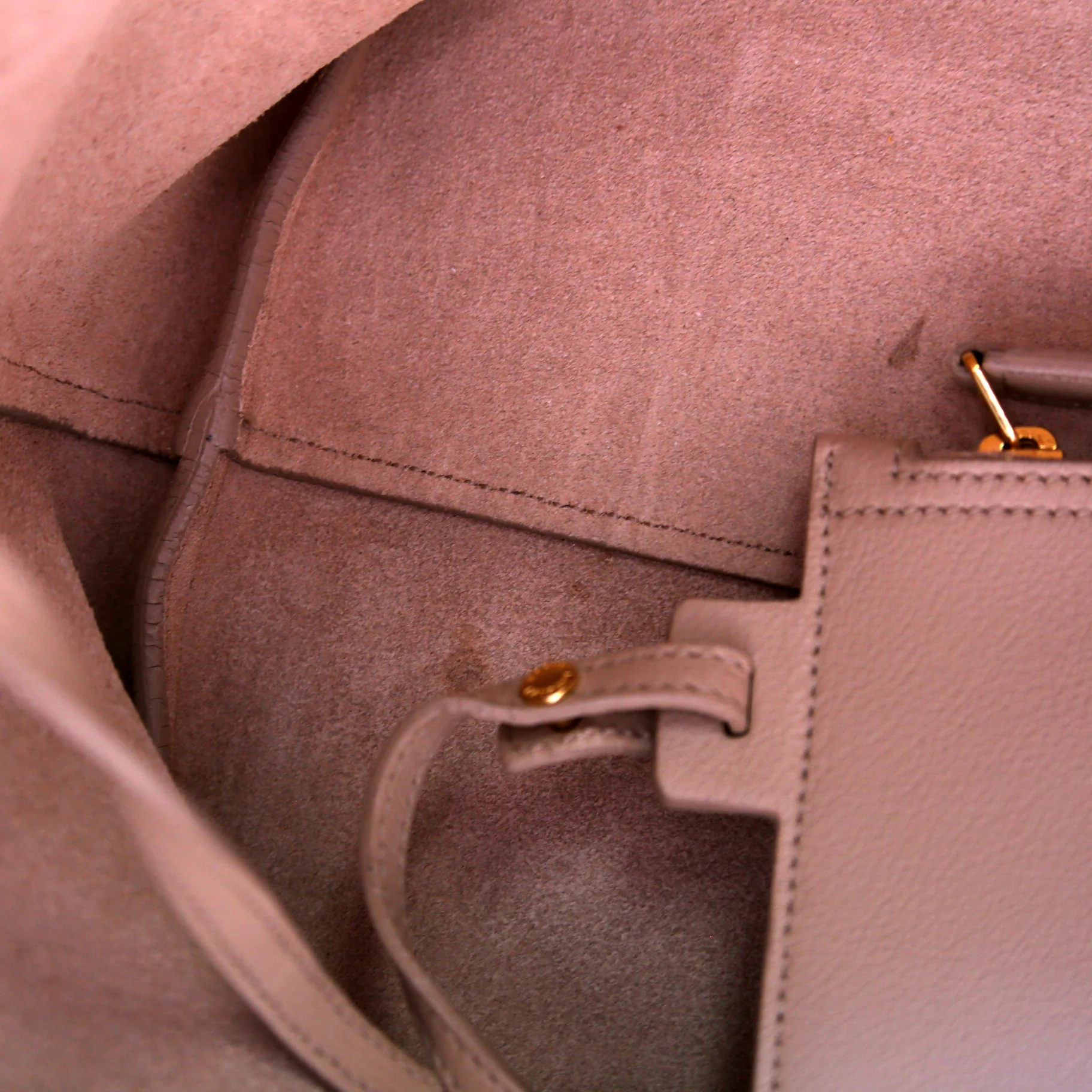 East West Shopping Tote Tan - Image 8