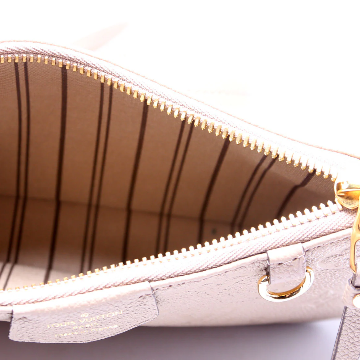 Easy Pouch On Strap Empreinte Turtledove - Image 8