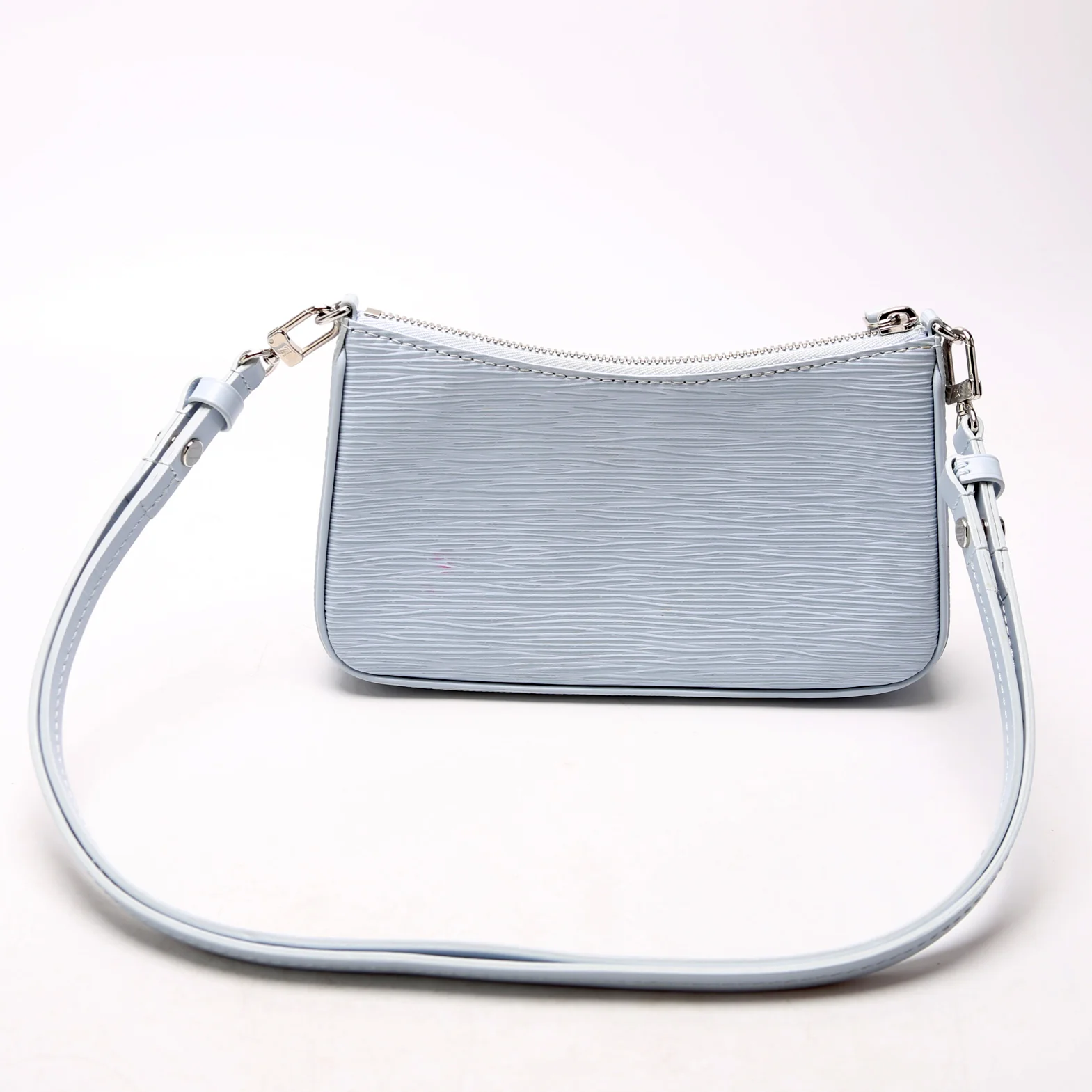 Easy Pouch On Strap Epi Blue - Image 3
