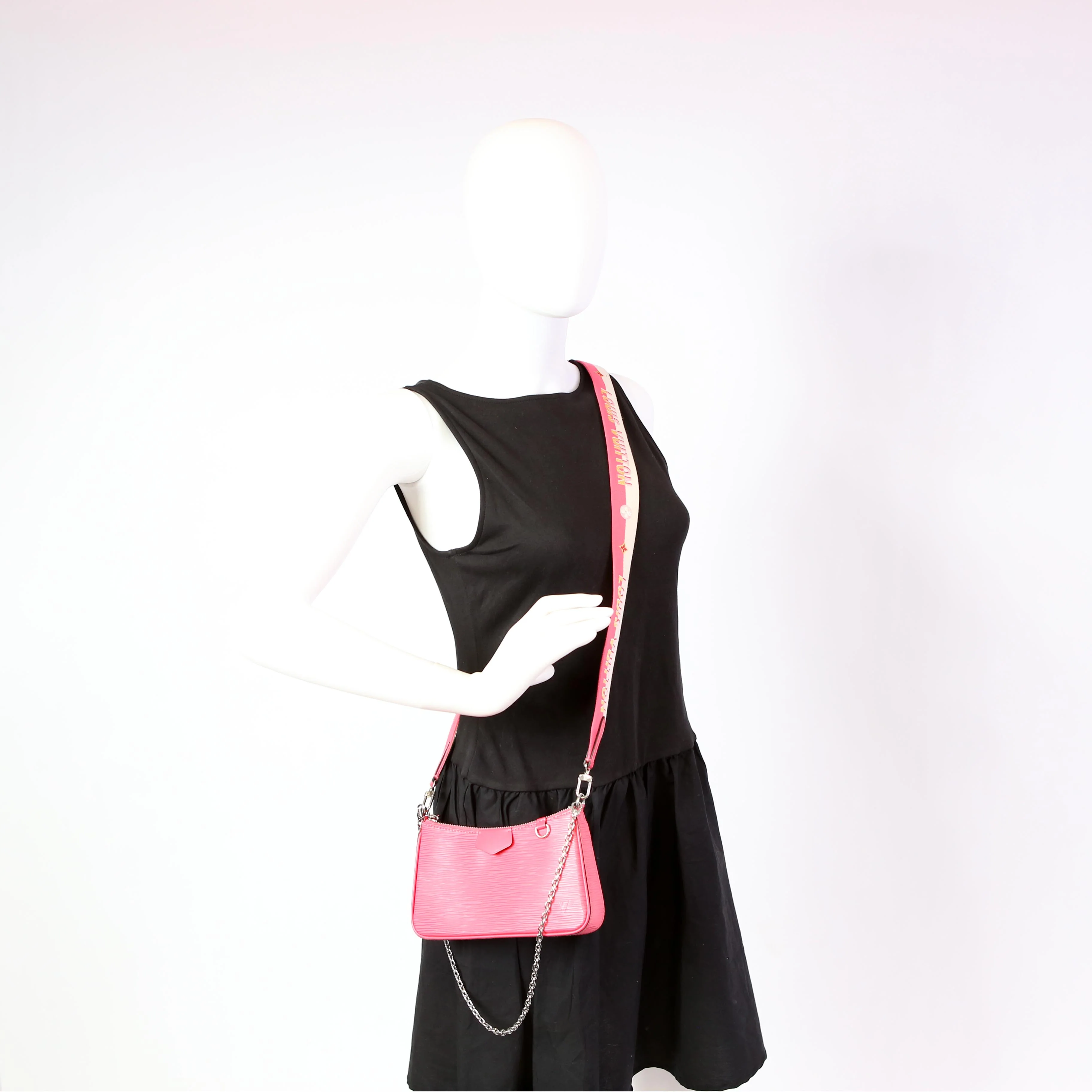 Easy Pouch on Strap Epi Pink - Image 12
