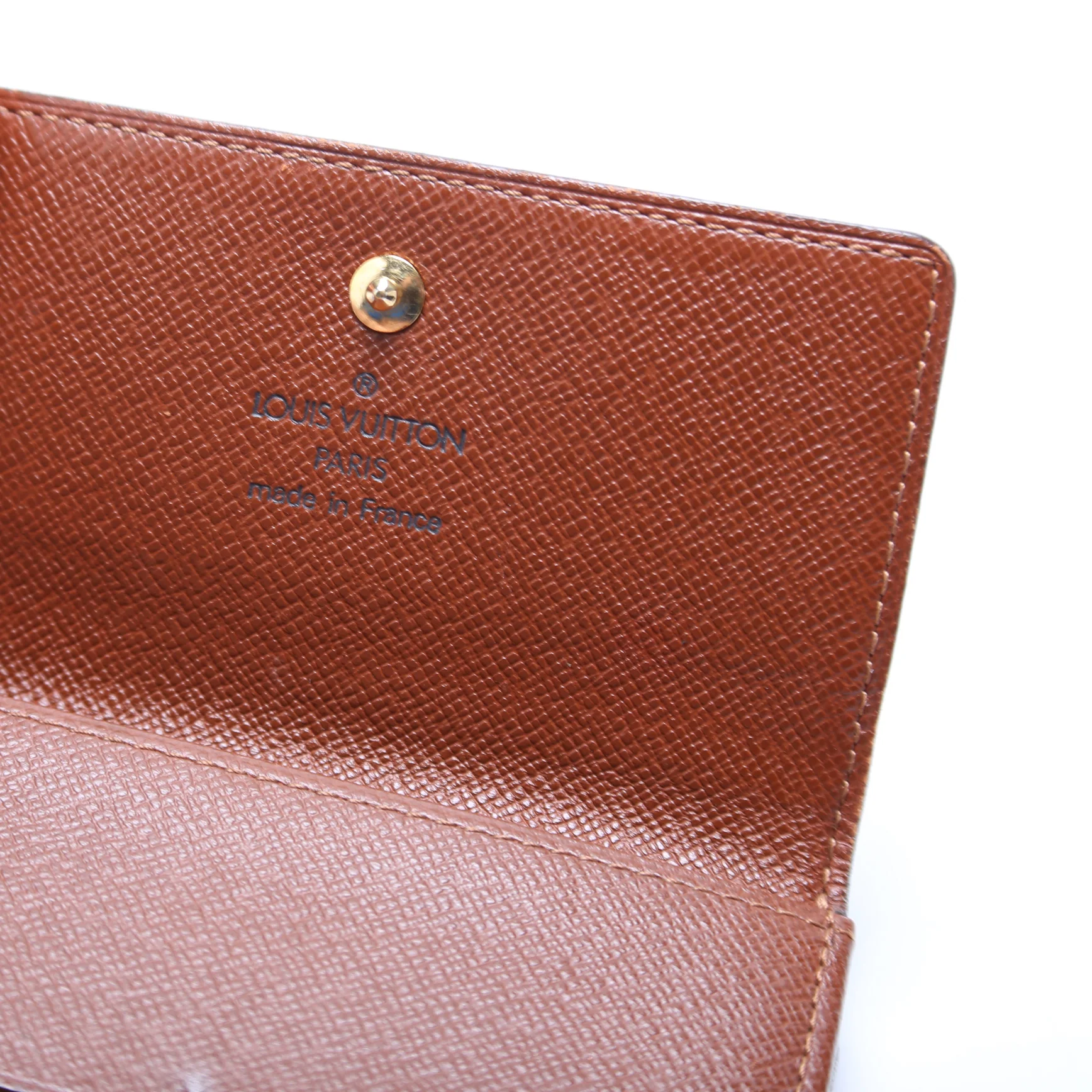 Elise Wallet Monogram - Image 10