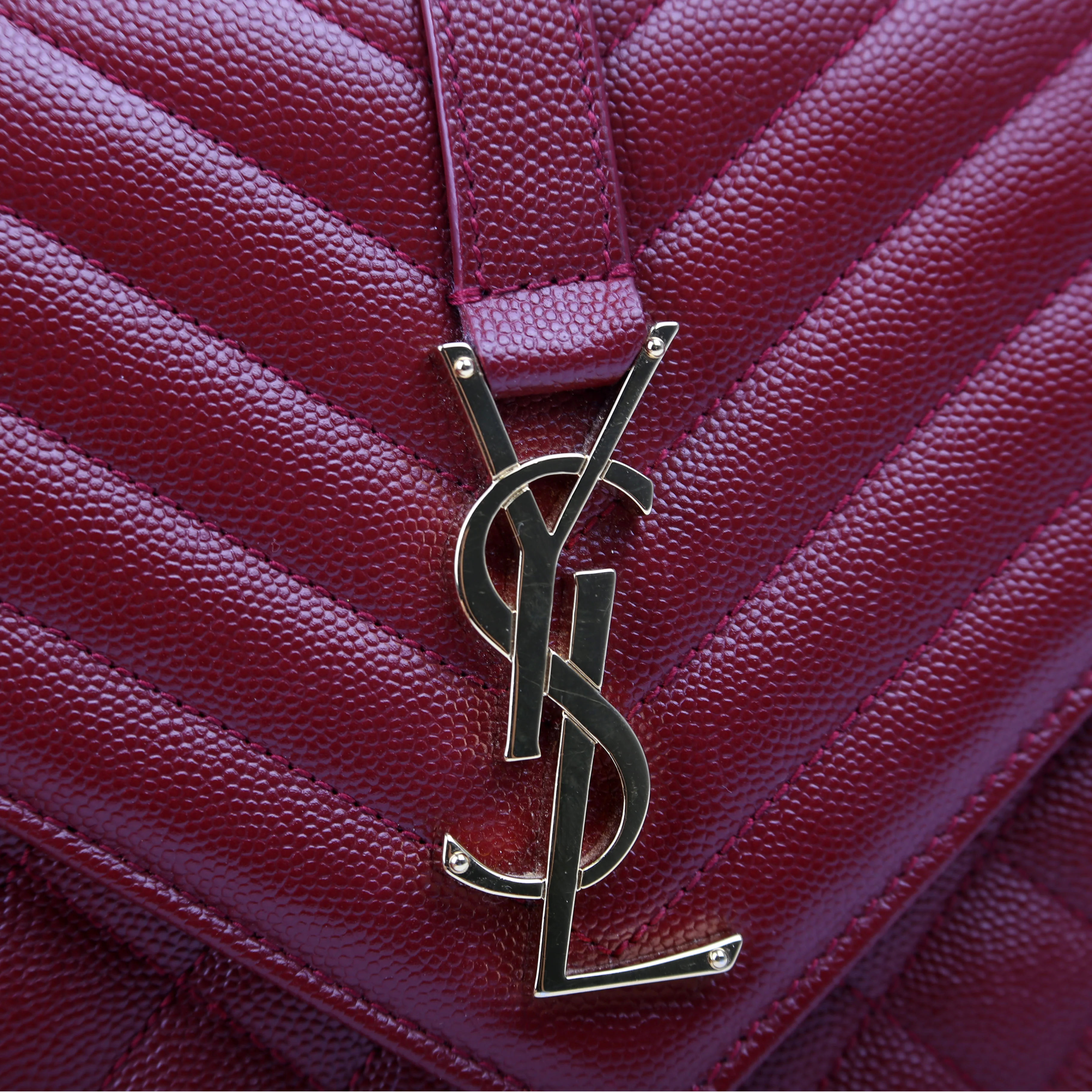 Envelope Medium Tri-Quilt Maroon - Image 8