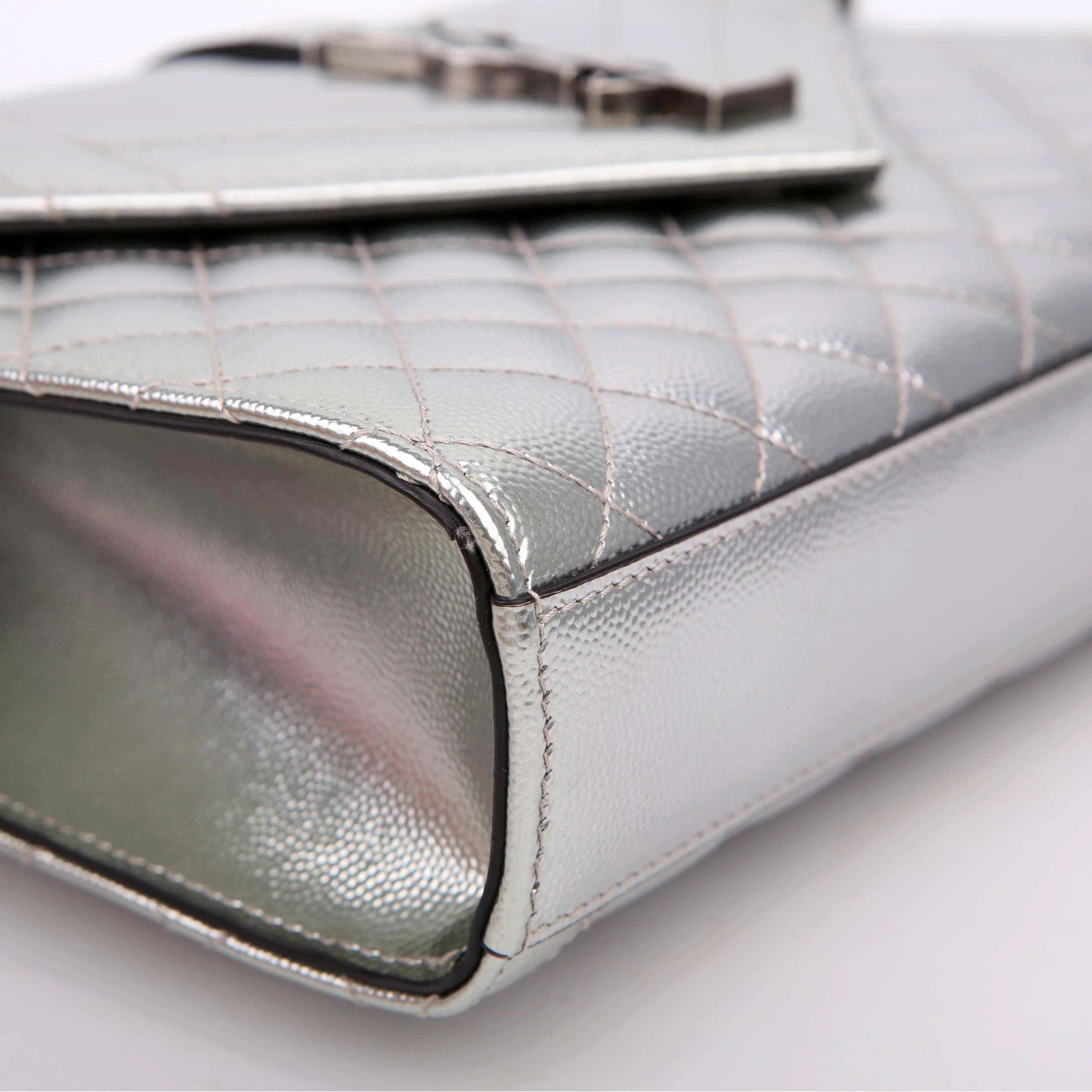 Envelope Medium Tri-Quilt Silver - Image 5