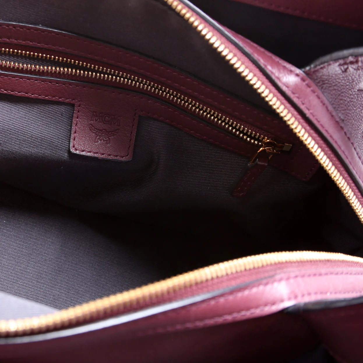 Essentials Ottomar Leather Tote Plum - Image 8
