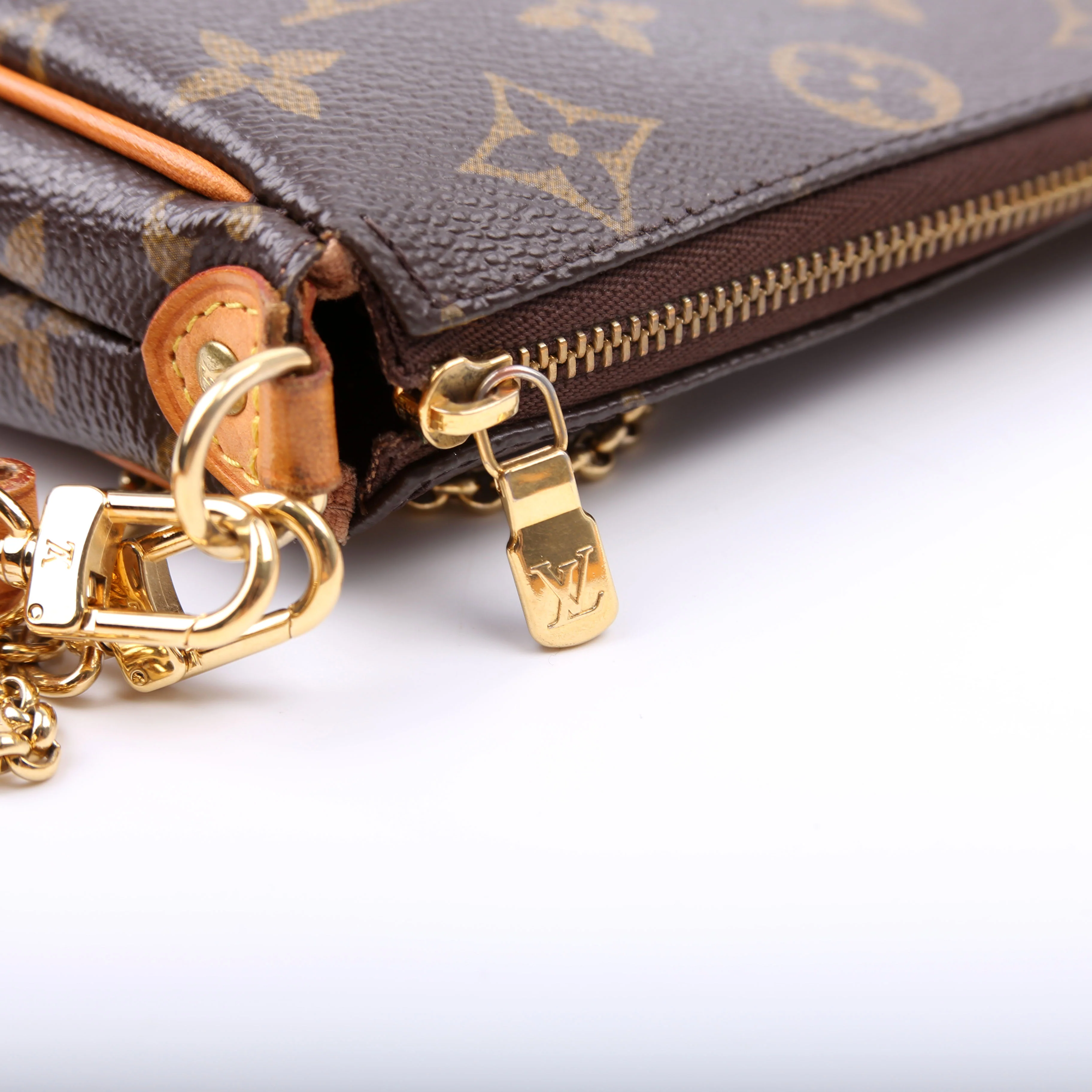 Eva Clutch Monogram - Image 12