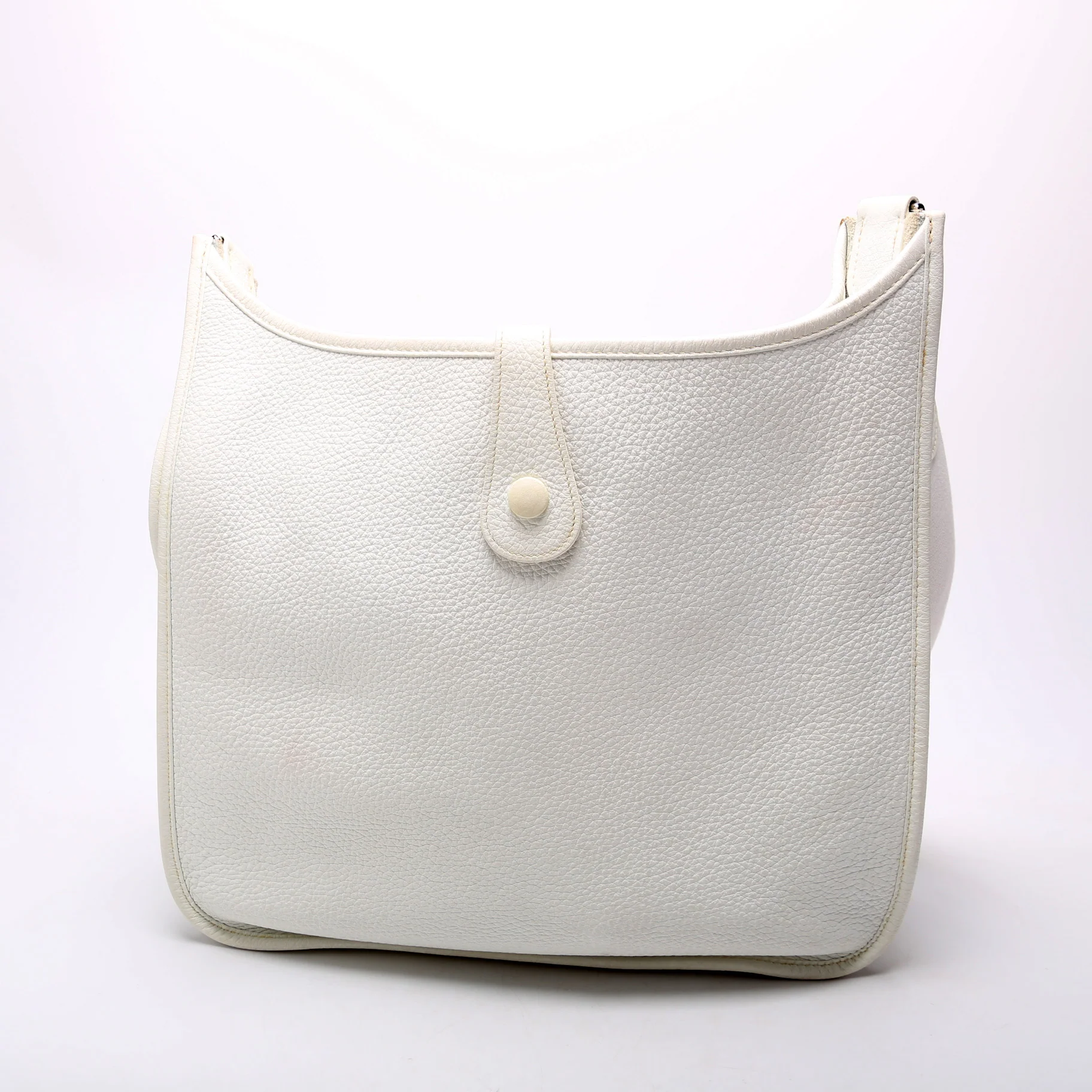 Evelyne I GM - Image 3